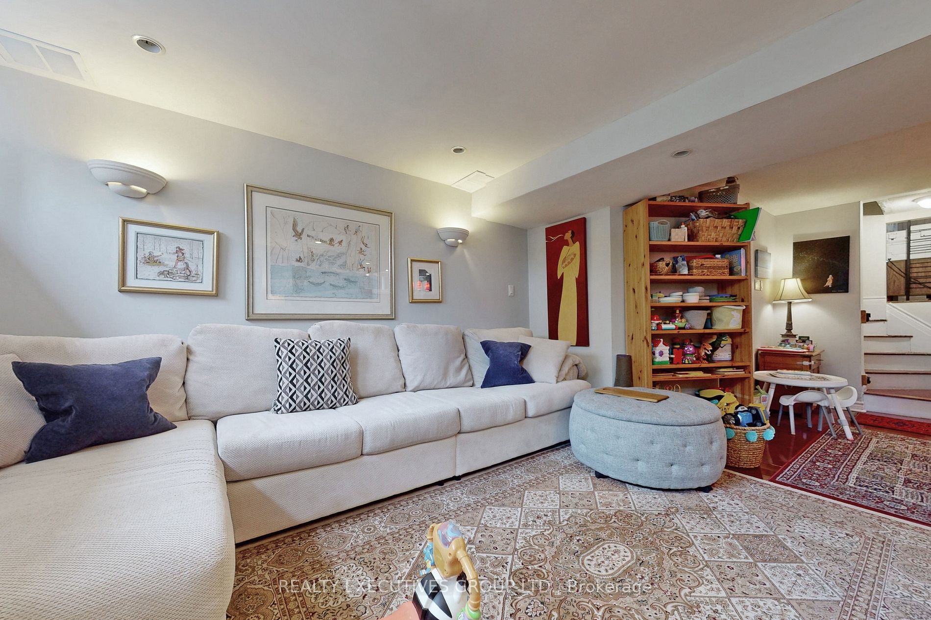 6 Fortrose Cres