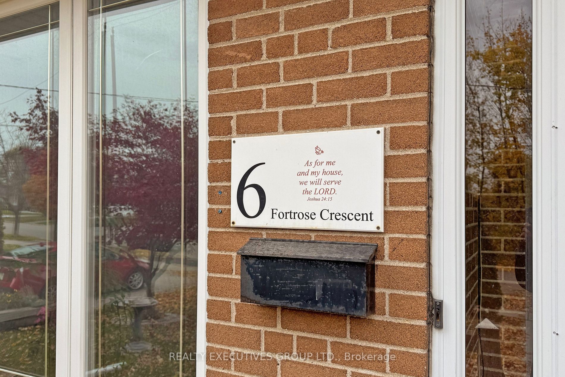 6 Fortrose Cres