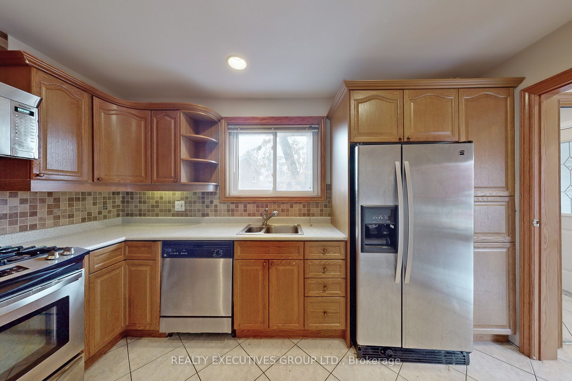 6 Fortrose Cres