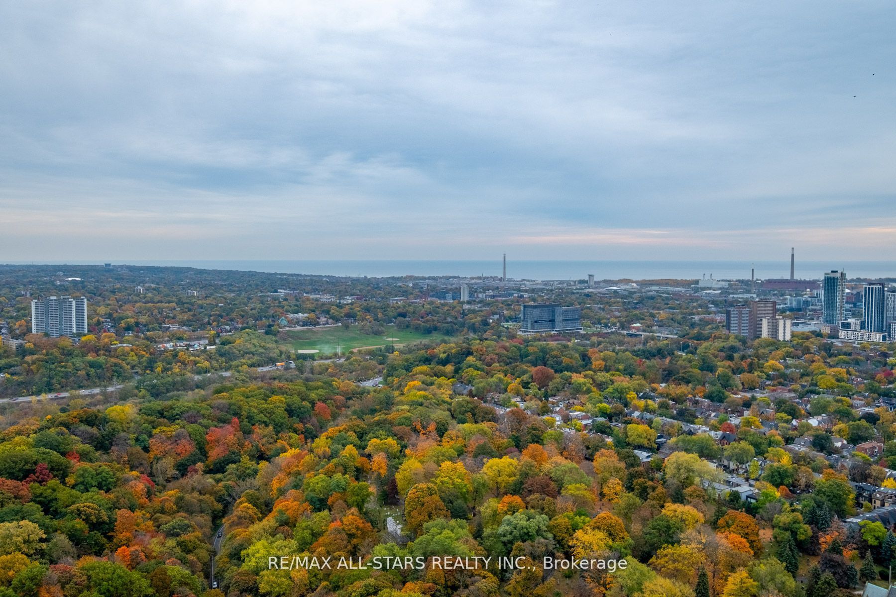 585 Bloor St E, #4418