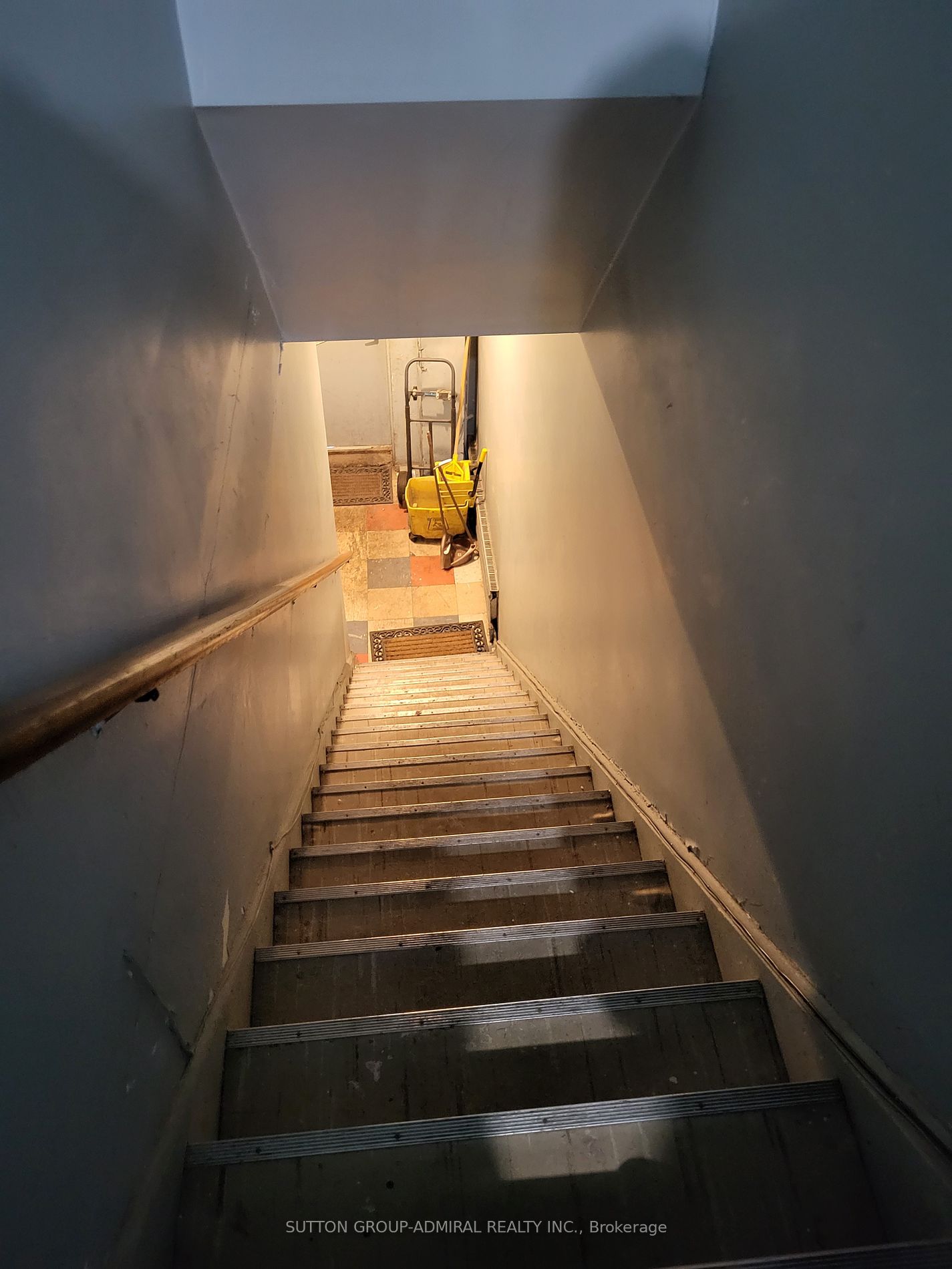 2839 Bathurst St