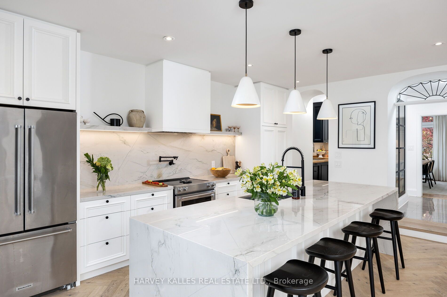 87 Hudson Dr
