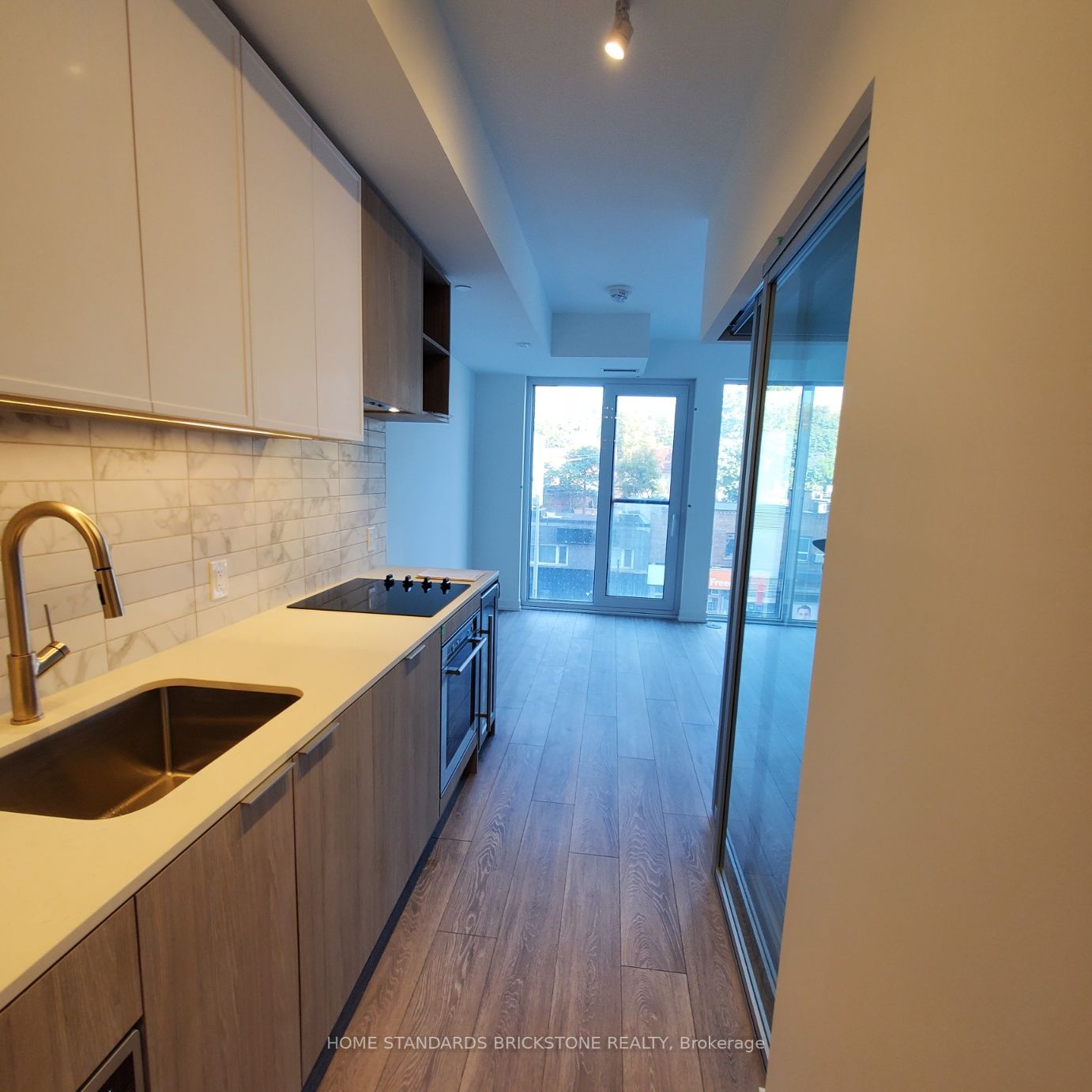 2020 Bathurst St W, #325