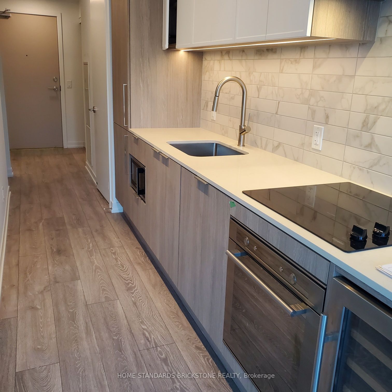 2020 Bathurst St W, #325