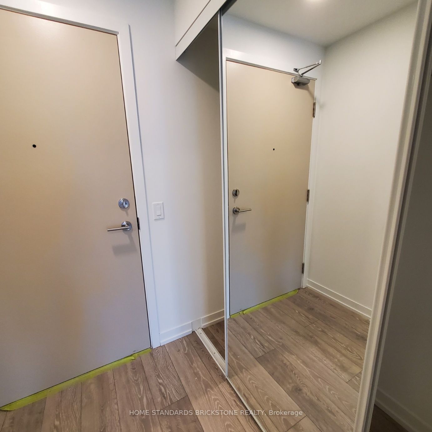 2020 Bathurst St W, #325