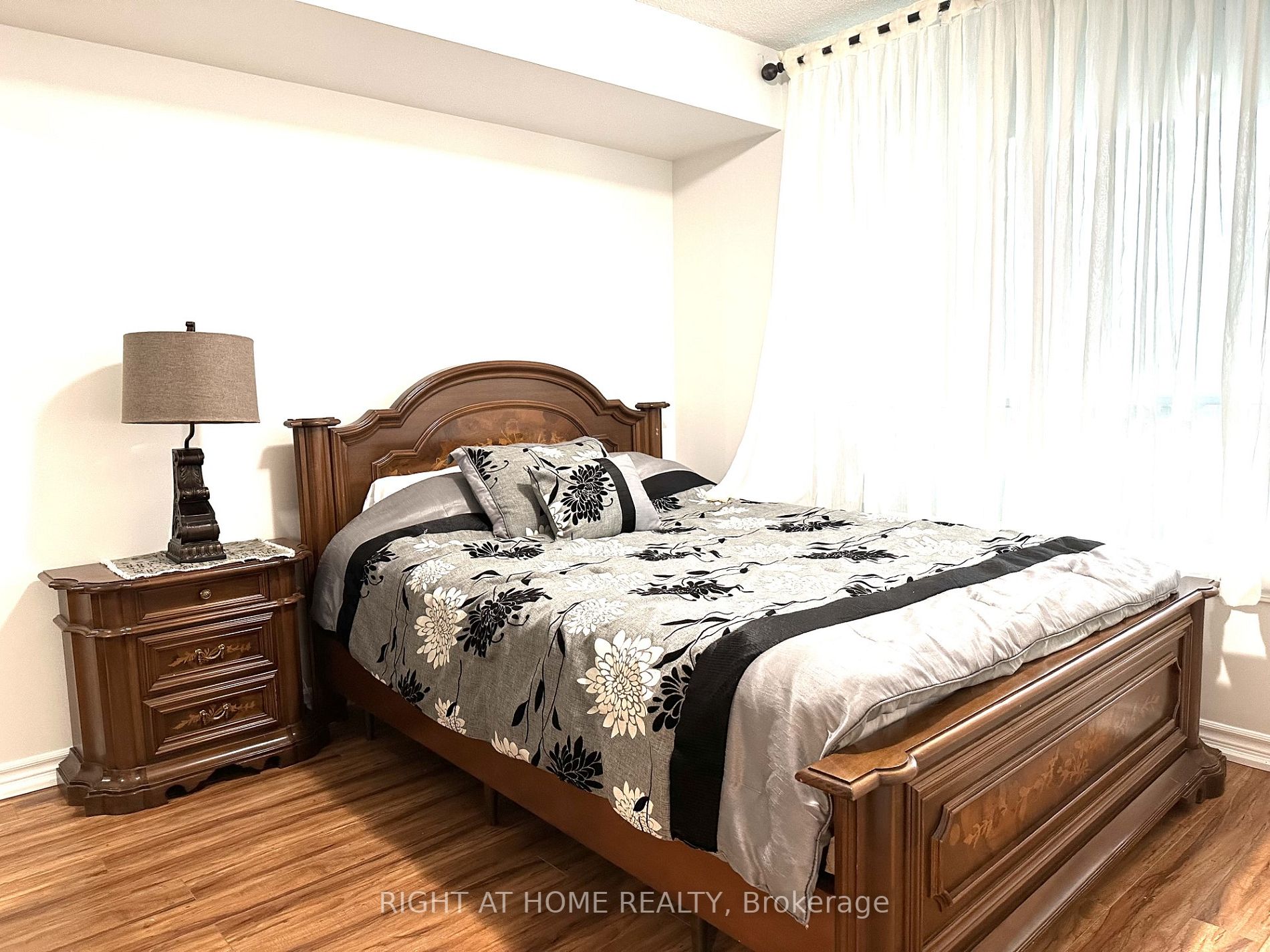 17 Barberry Pl, #2211