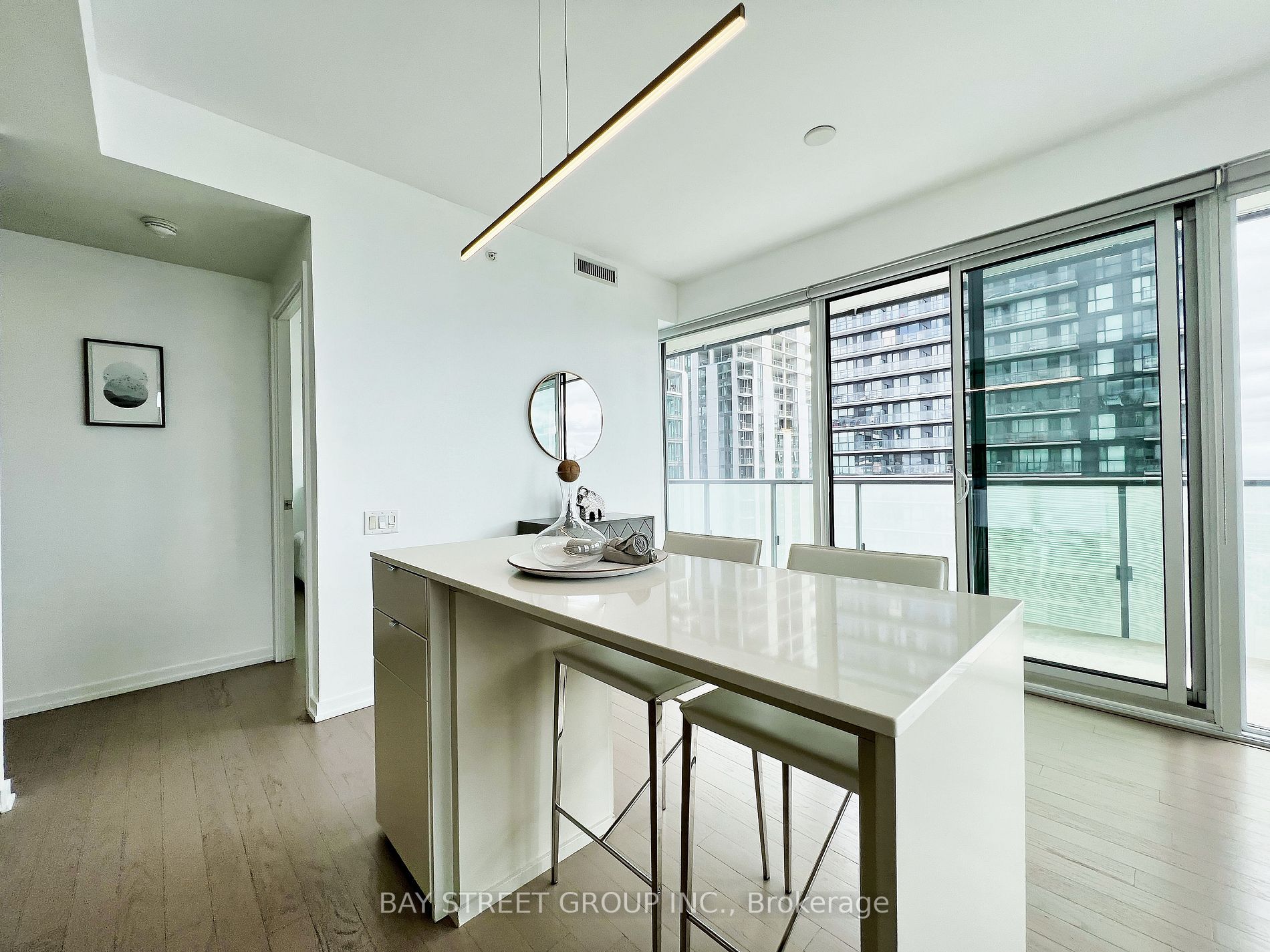 101 Peter St, #4009