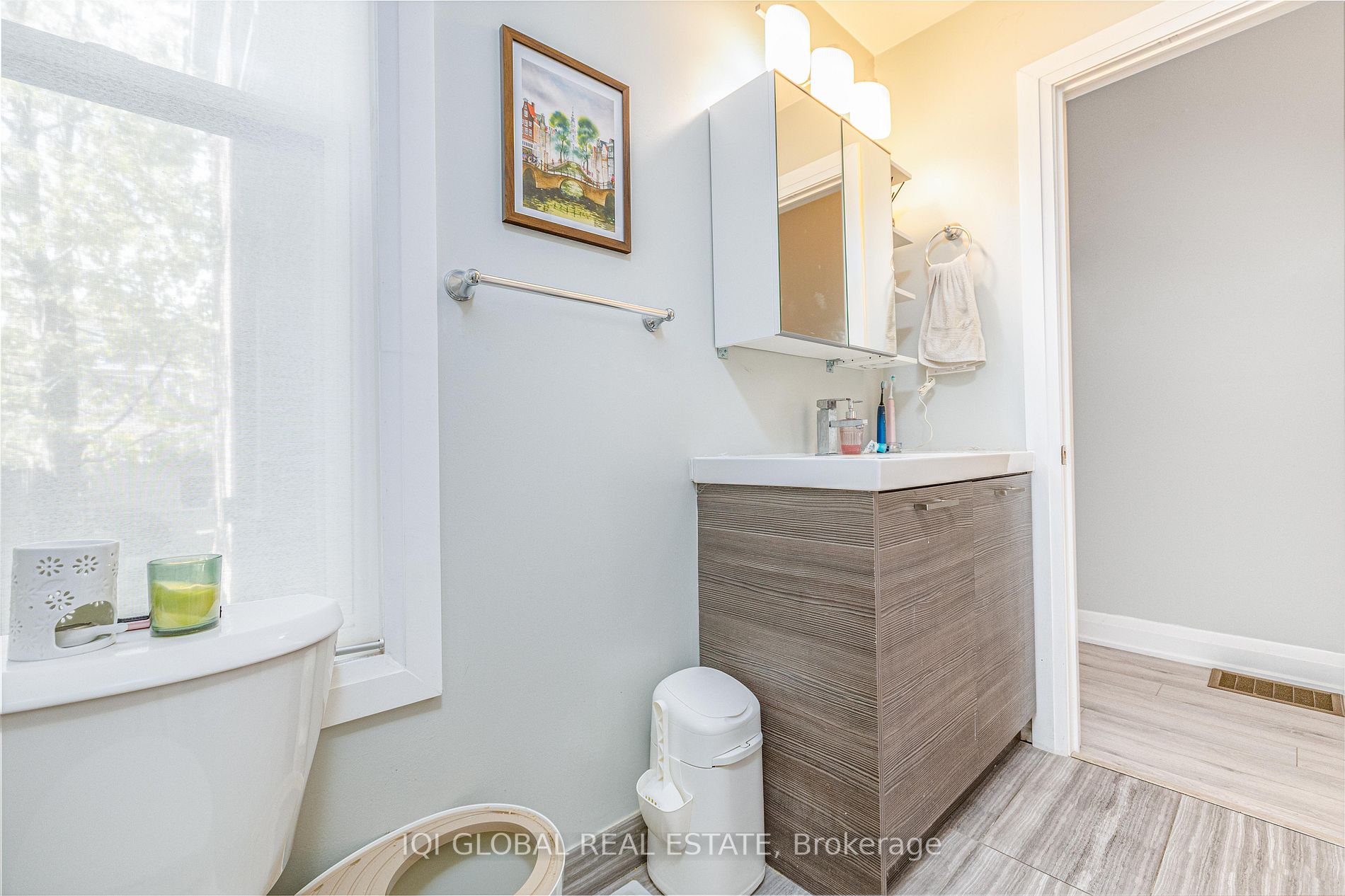 142 Grace St, #Mainflr