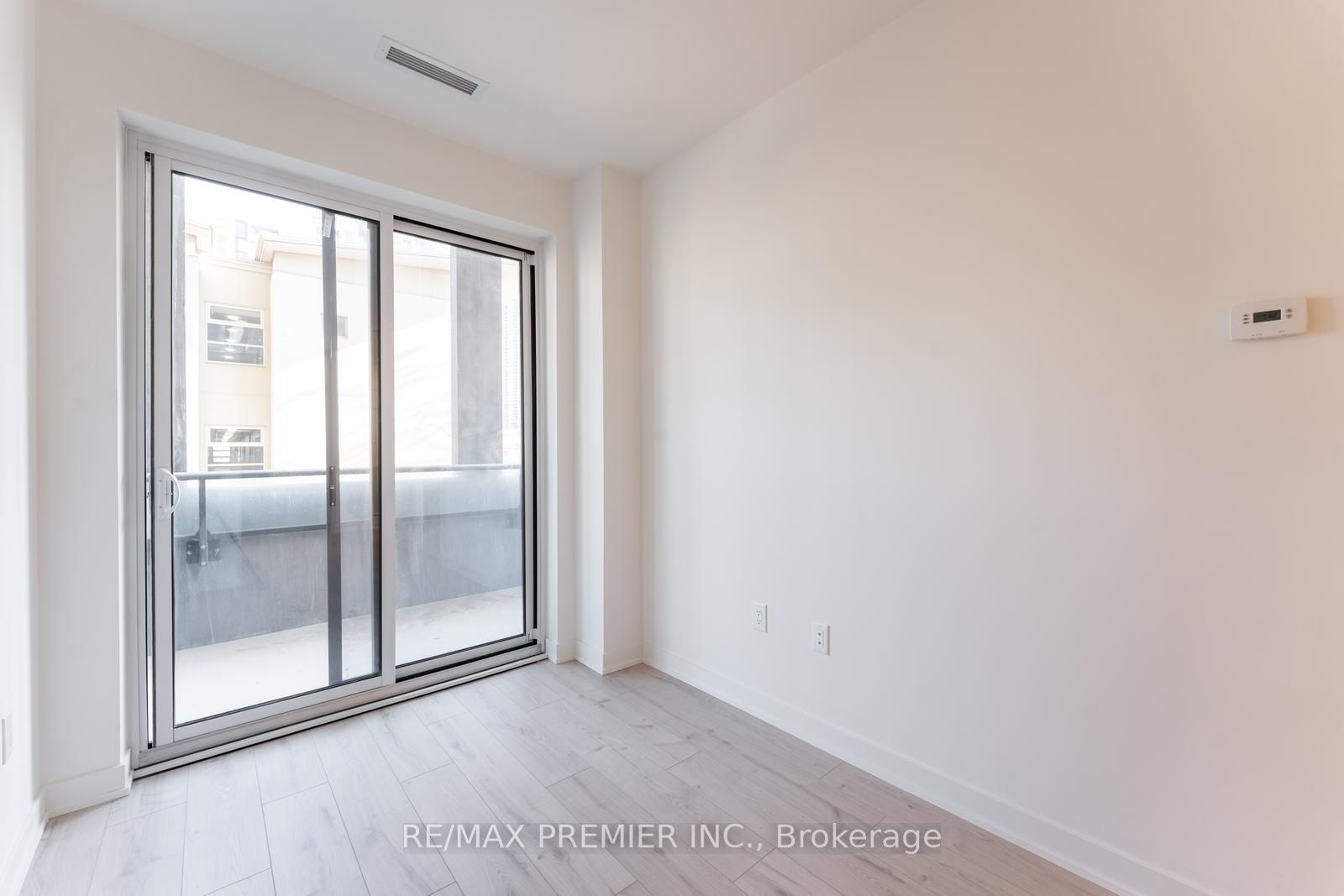 9 Tecumseth St, #212