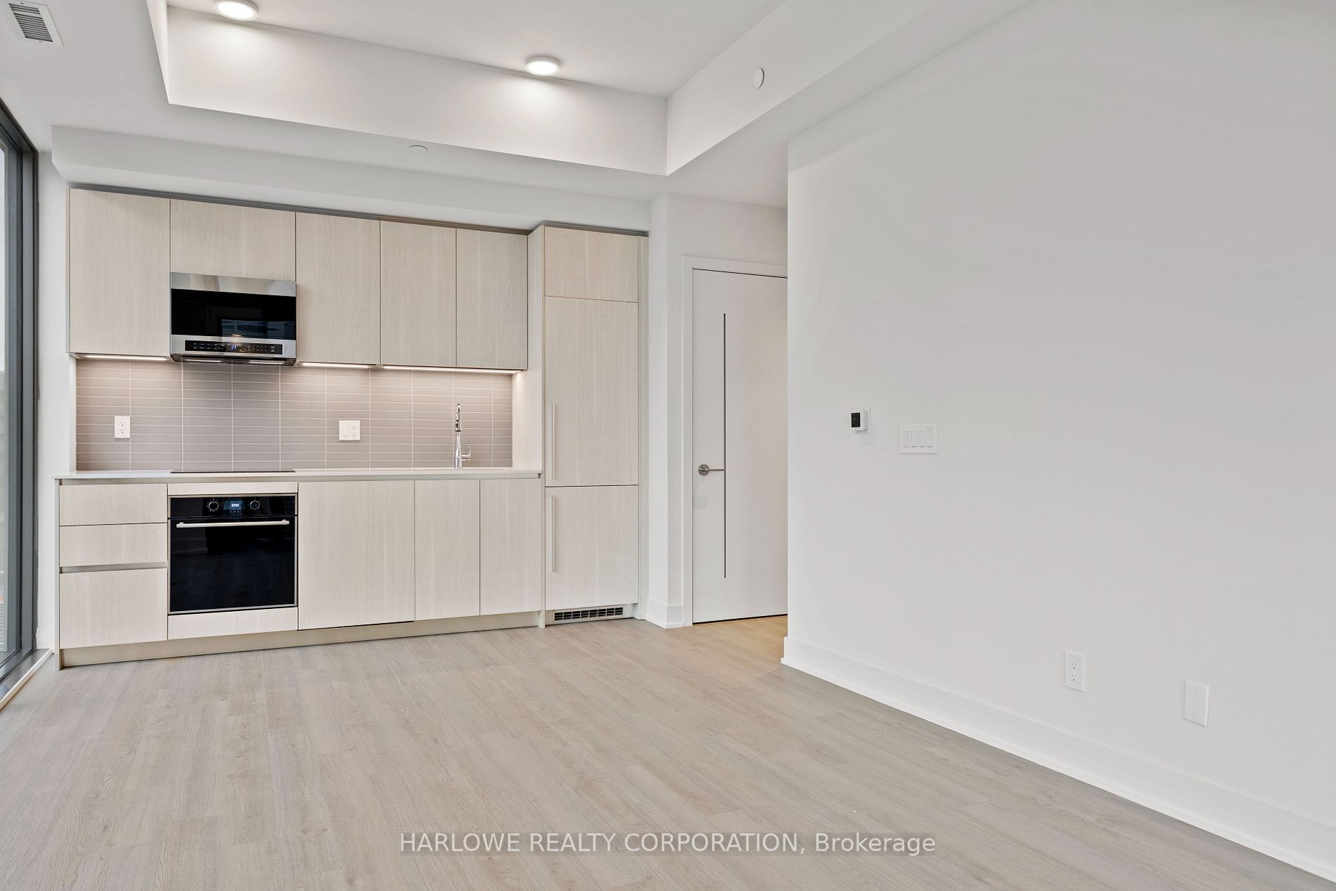 8 Cumberland St, #506