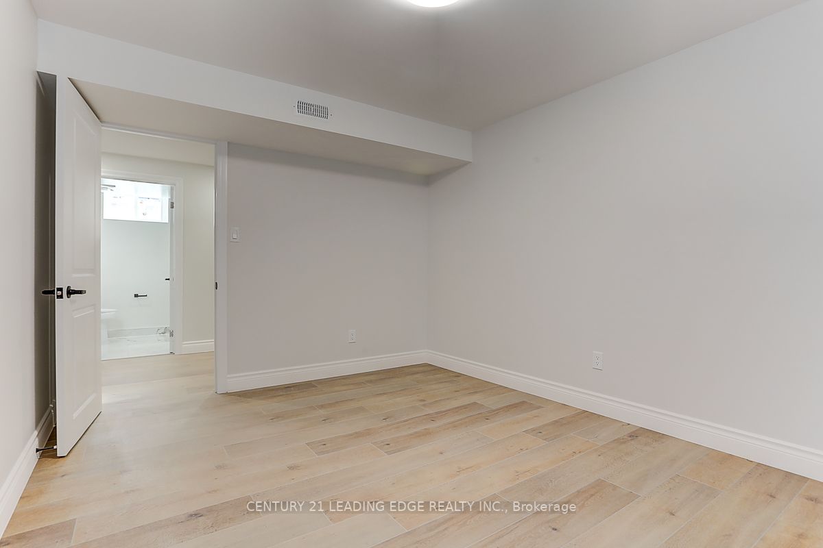 54 Camwood Cres