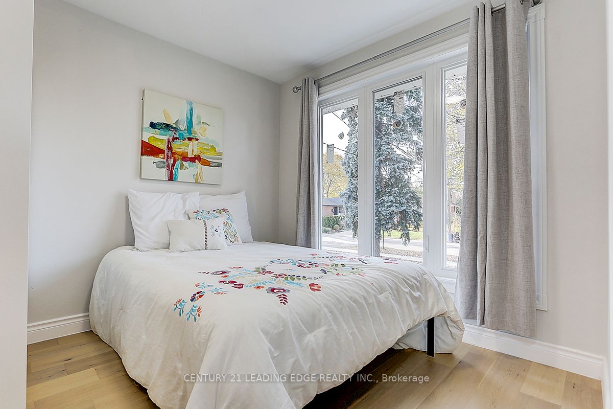 54 Camwood Cres