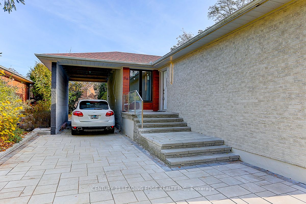 54 Camwood Cres