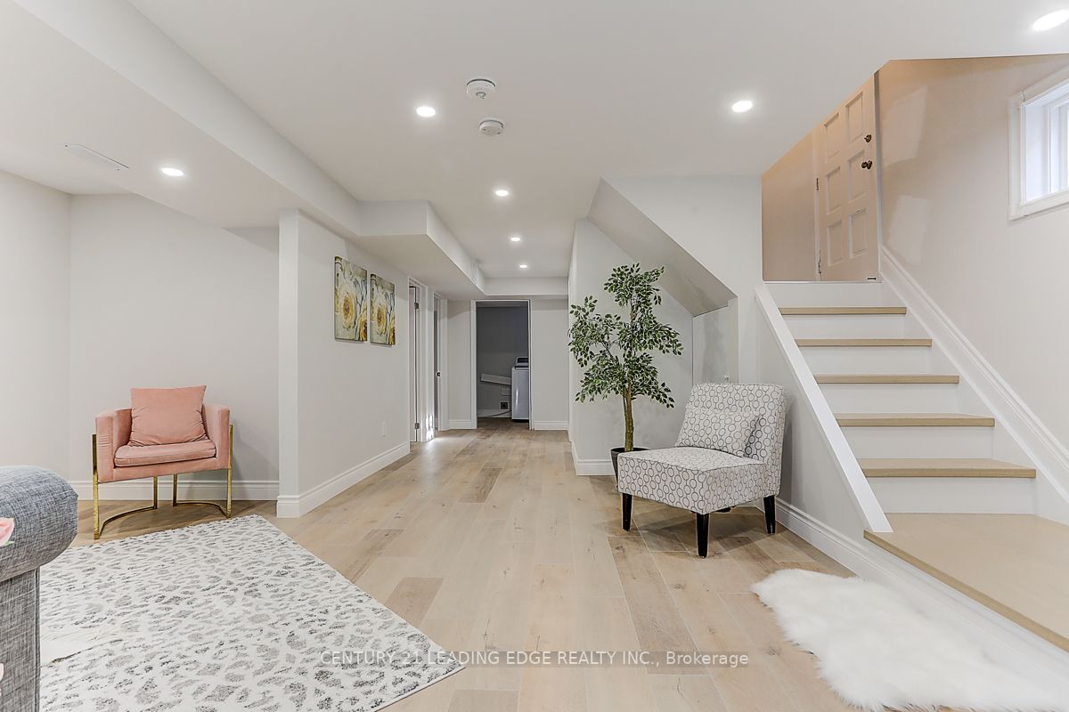 54 Camwood Cres