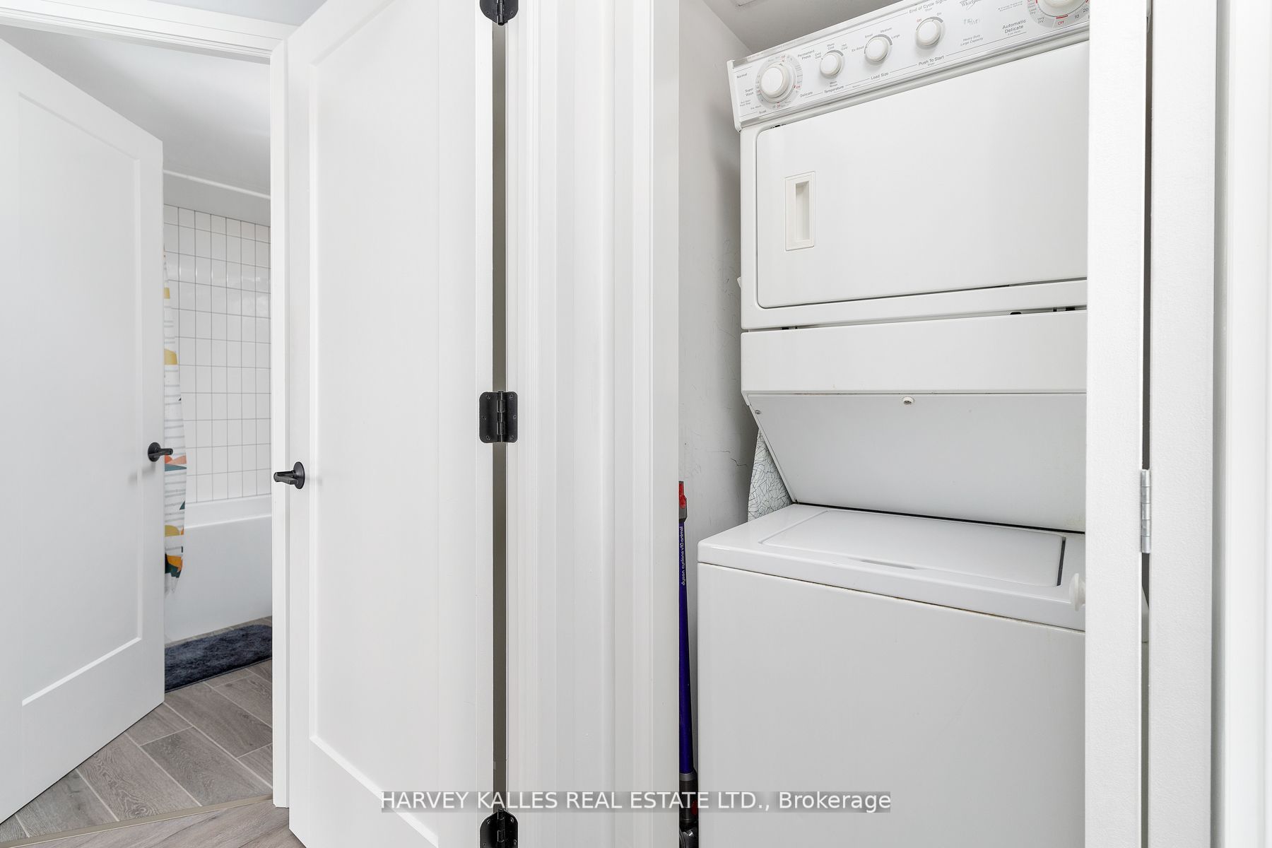 311 Richmond St E, #403