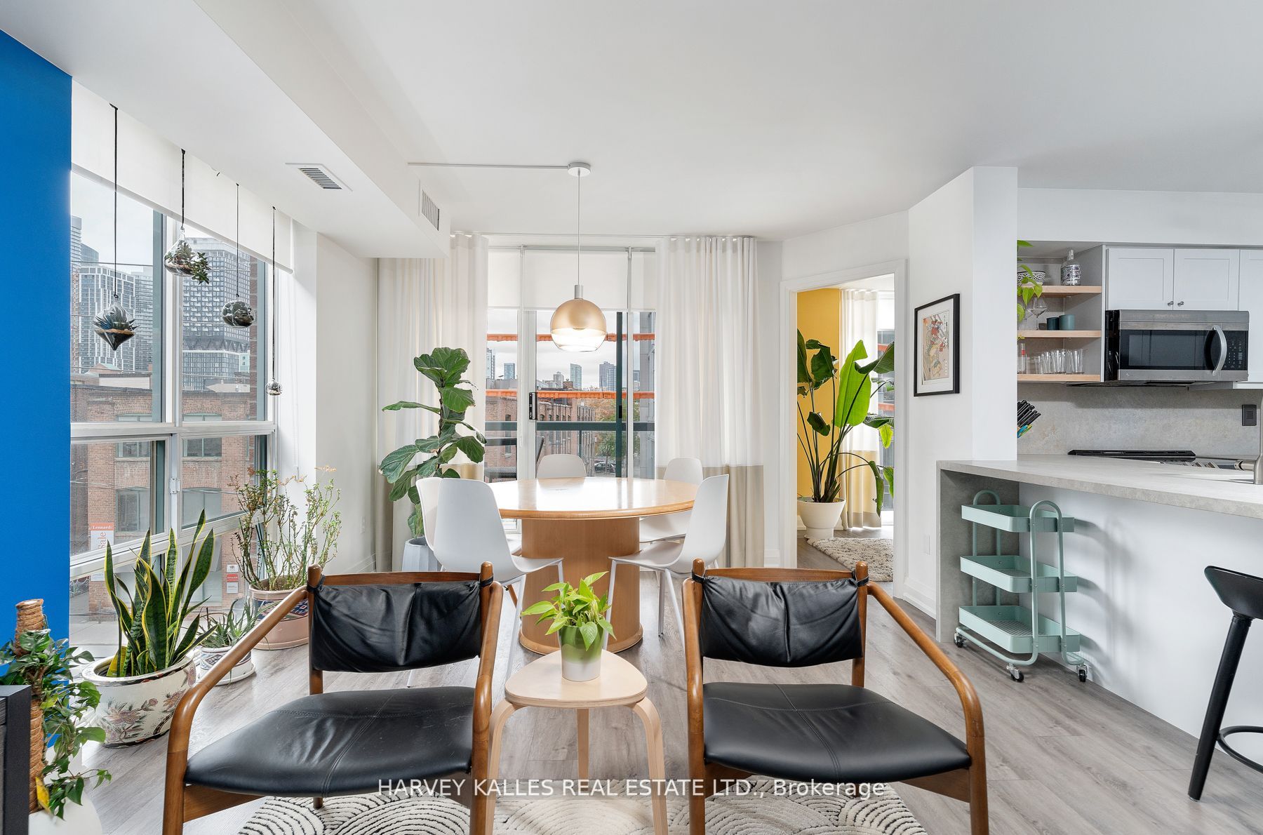 311 Richmond St E, #403
