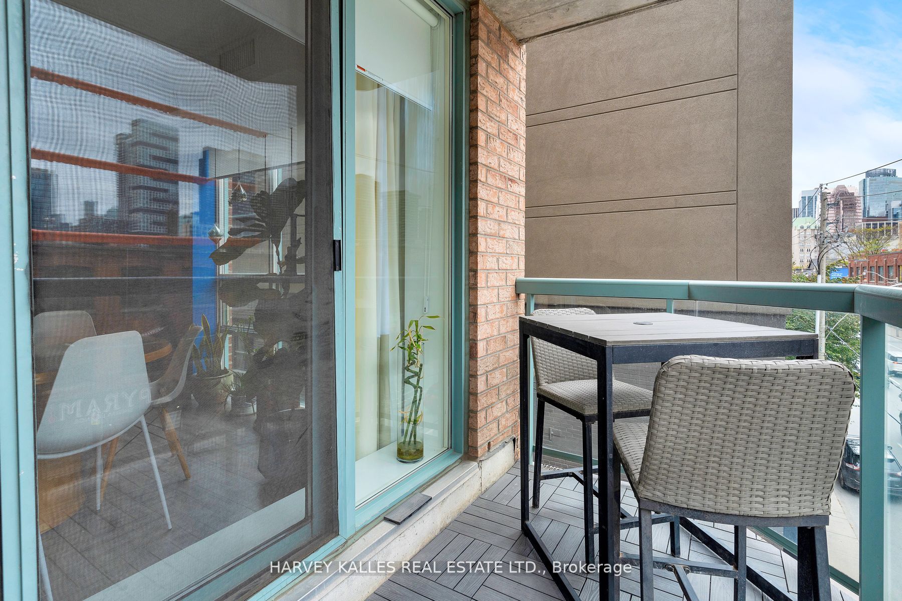 311 Richmond St E, #403