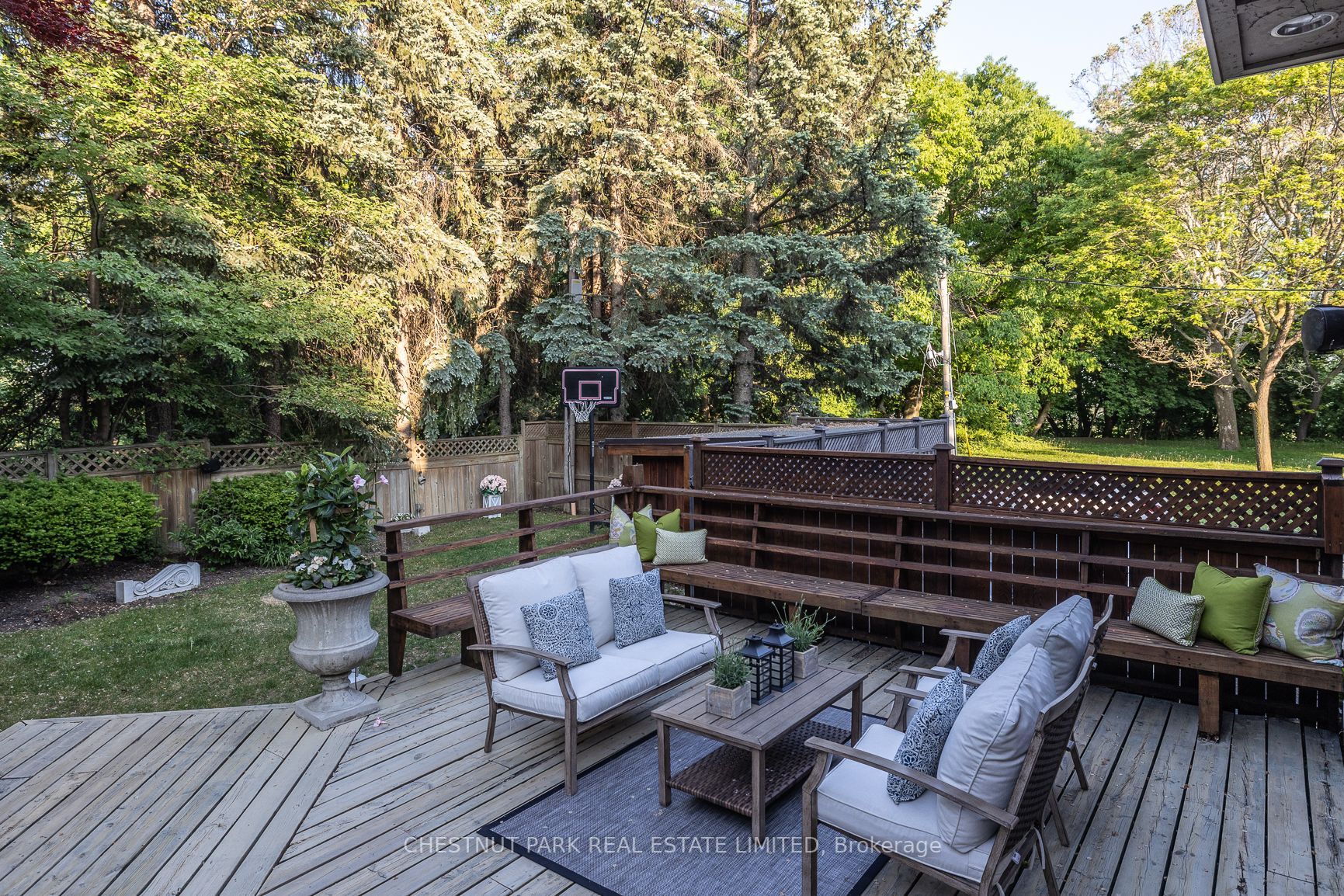 336 Douglas Dr