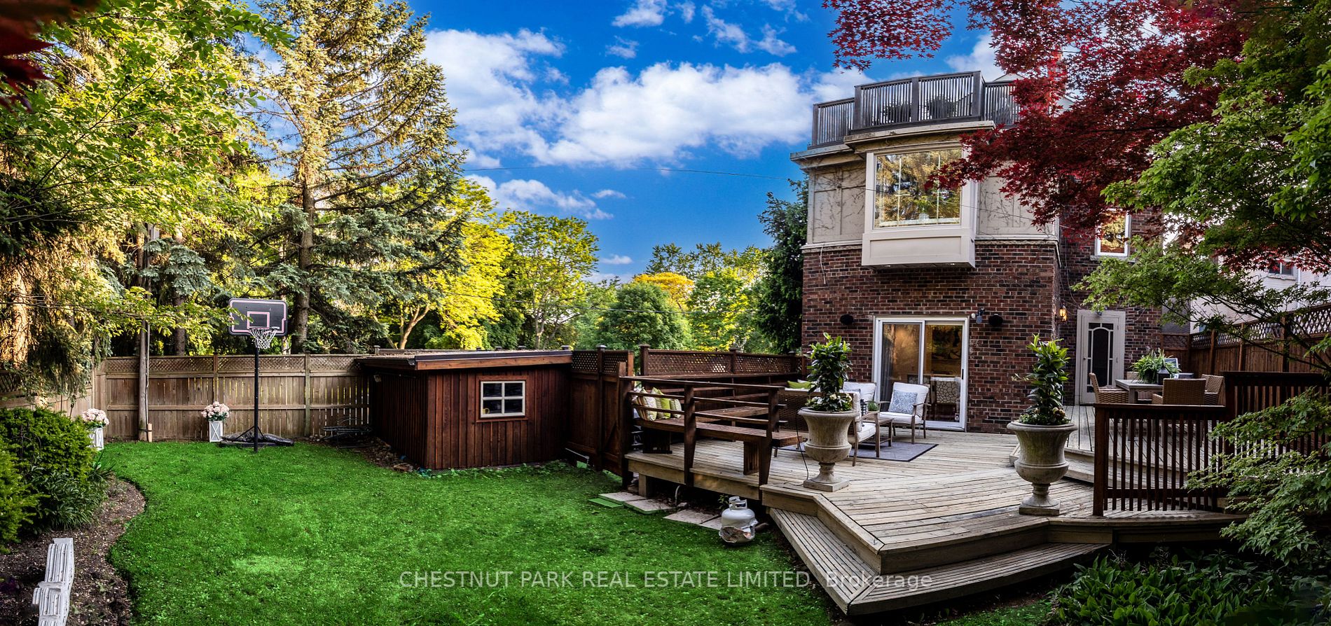 336 Douglas Dr