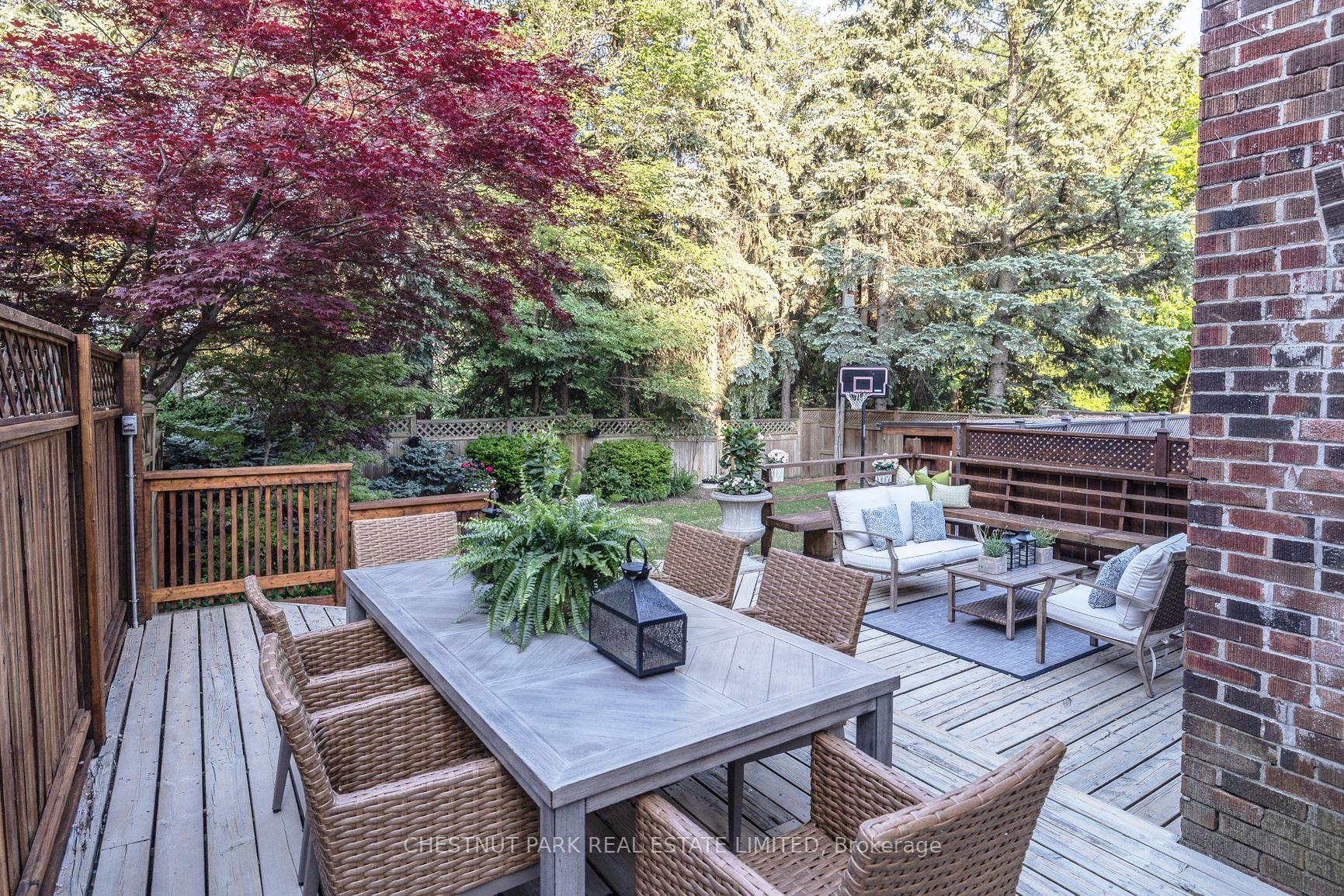 336 Douglas Dr