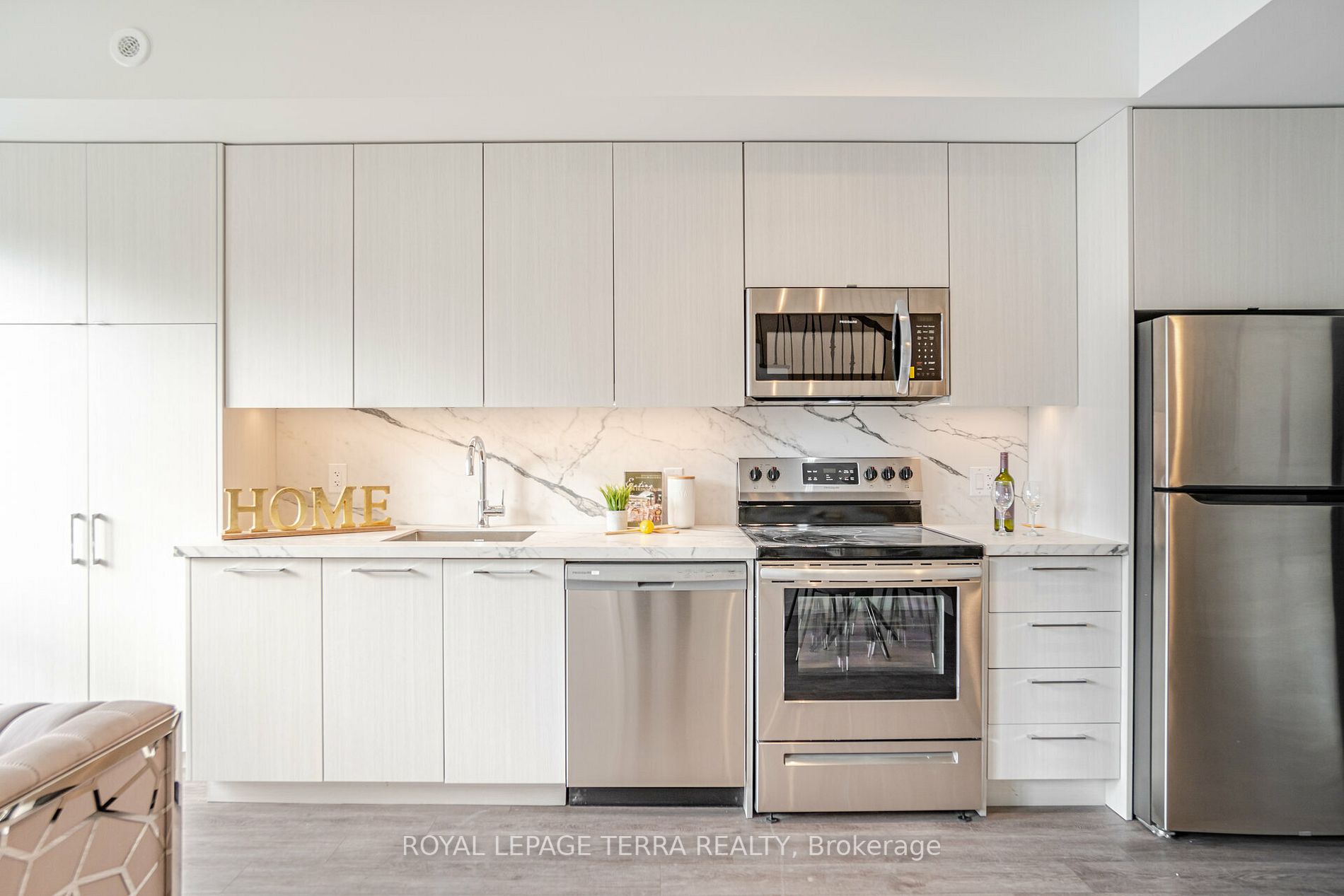 871 Sheppard Ave W, #28