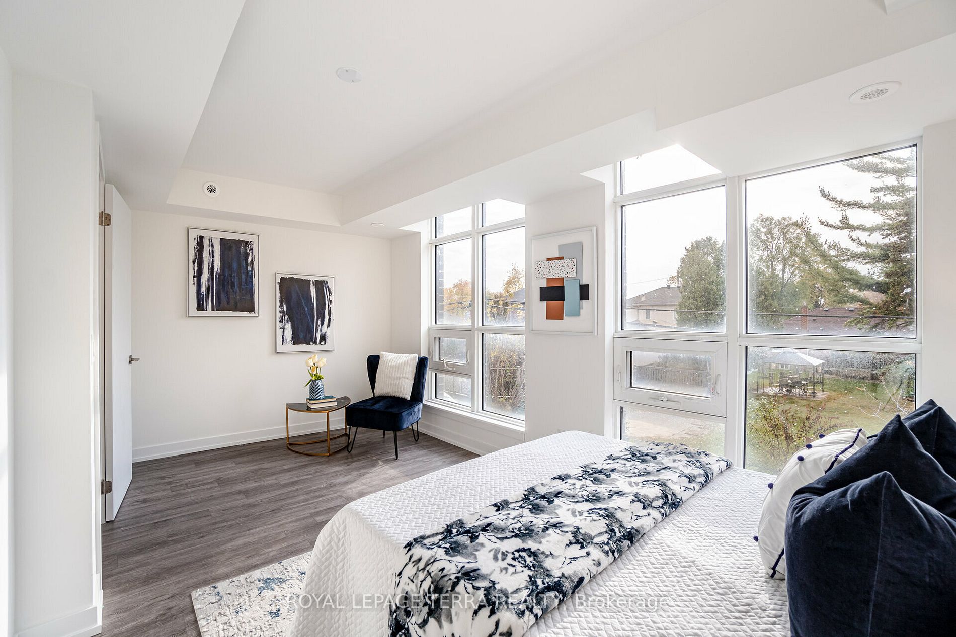 871 Sheppard Ave W, #28