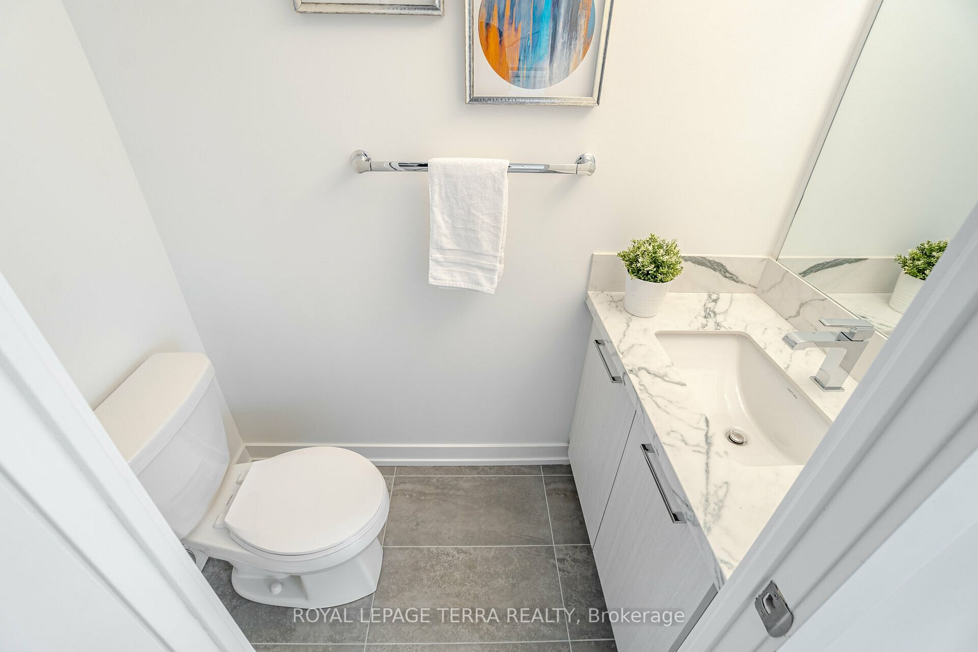 871 Sheppard Ave W, #28