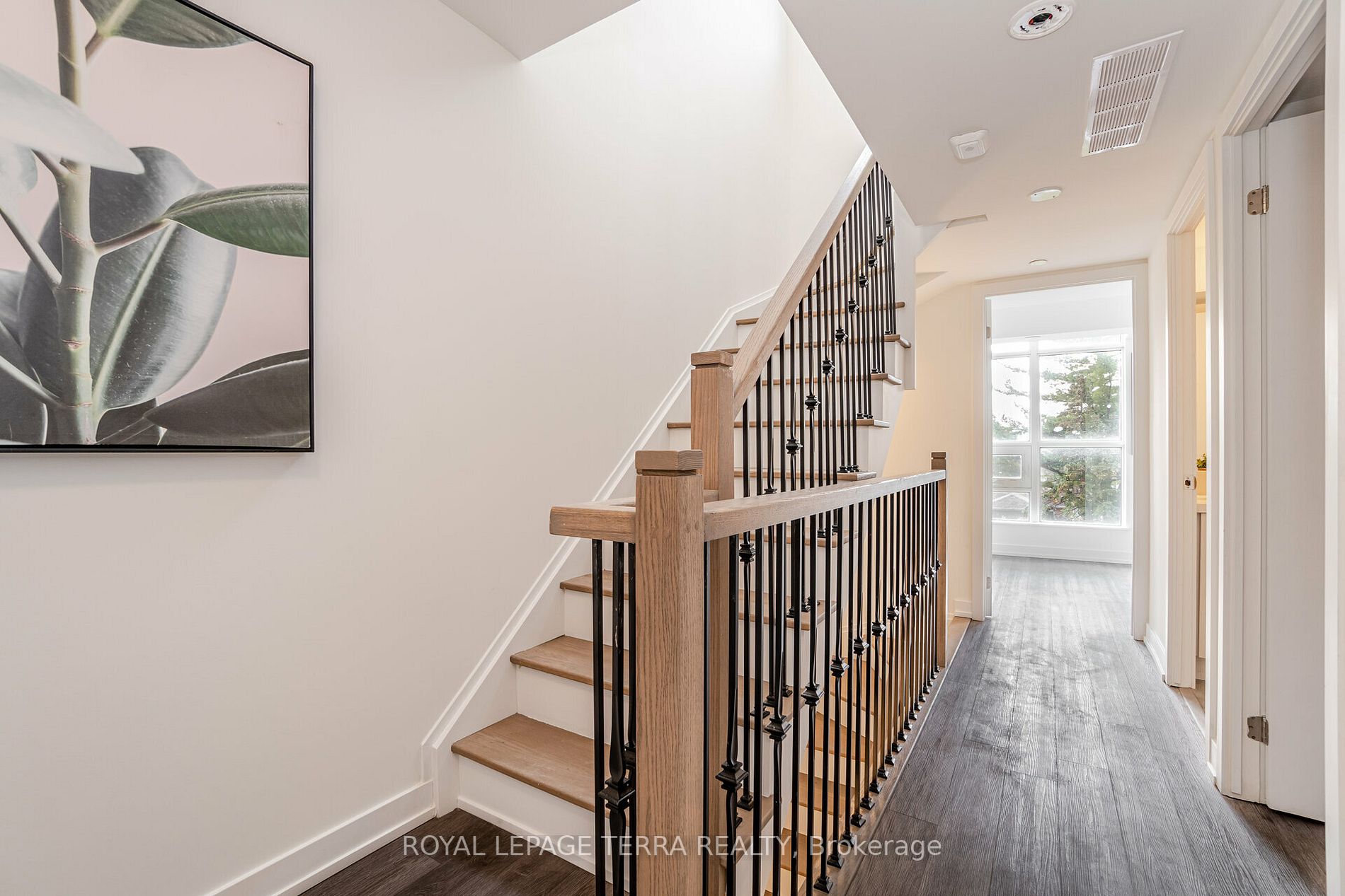 871 Sheppard Ave W, #28