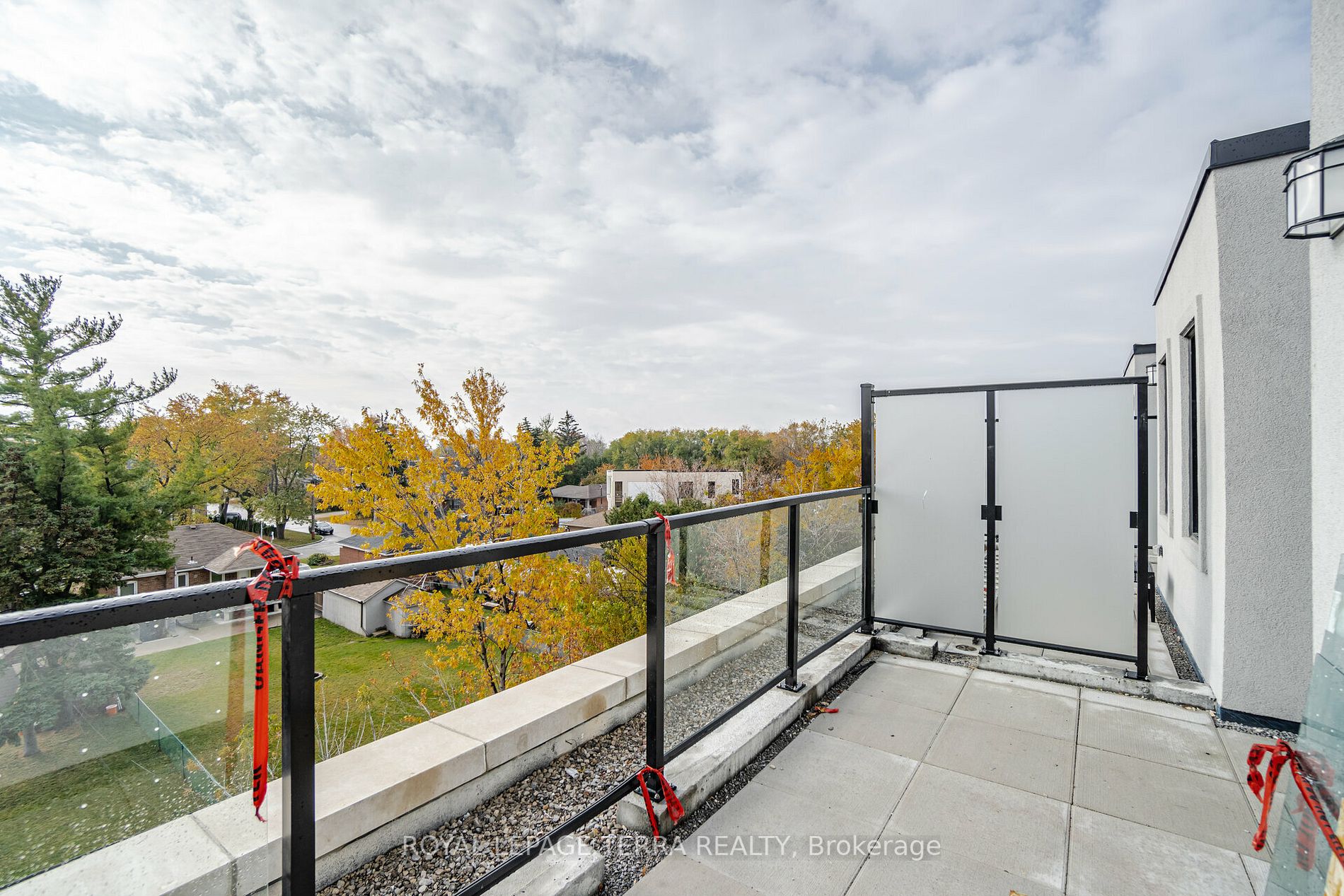 871 Sheppard Ave W, #28