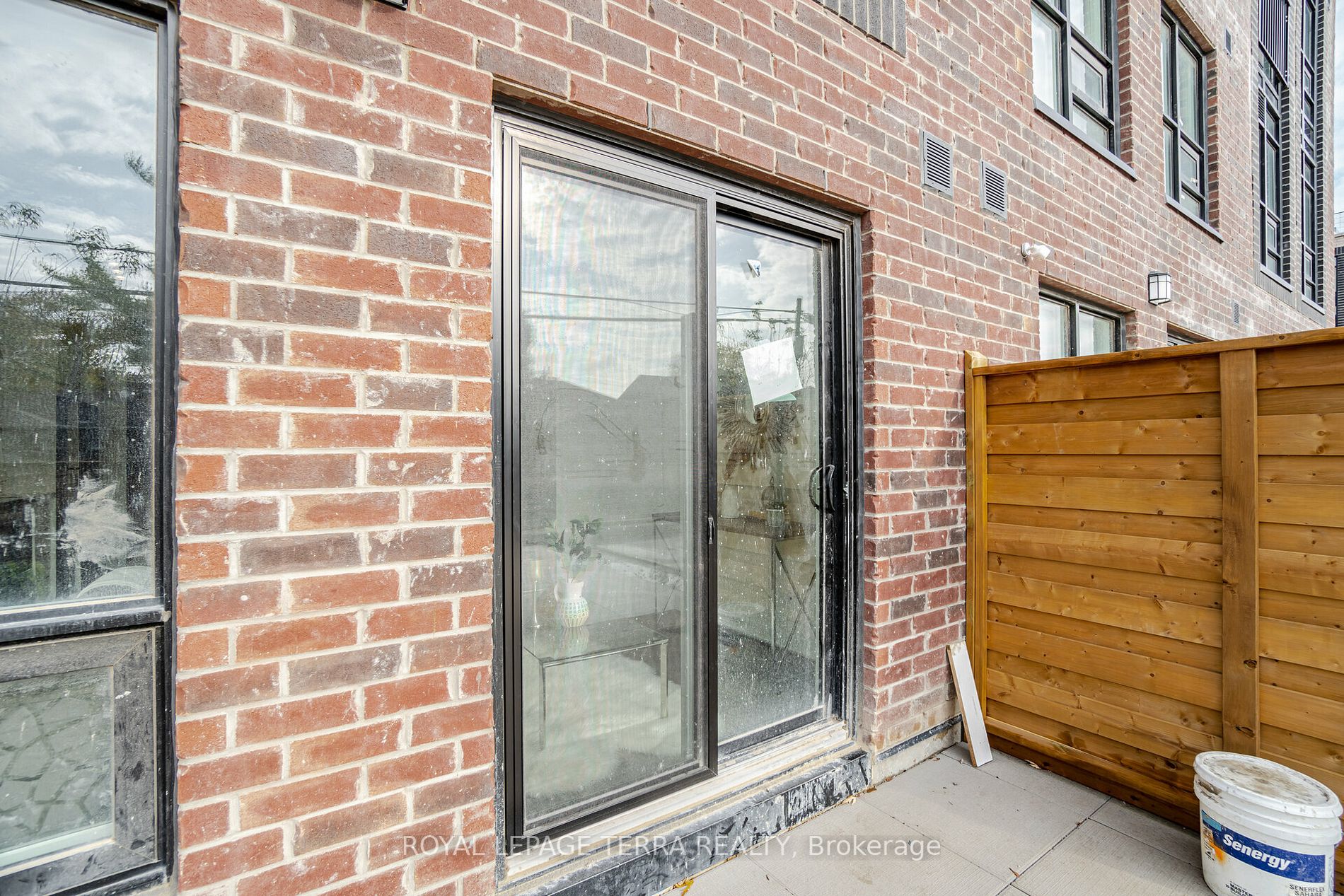 871 Sheppard Ave W, #28