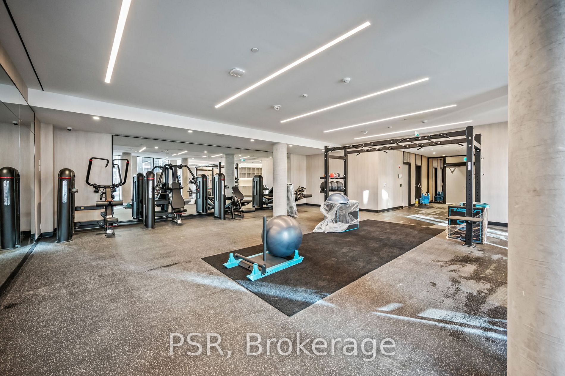 2020 Bathurst St, #336