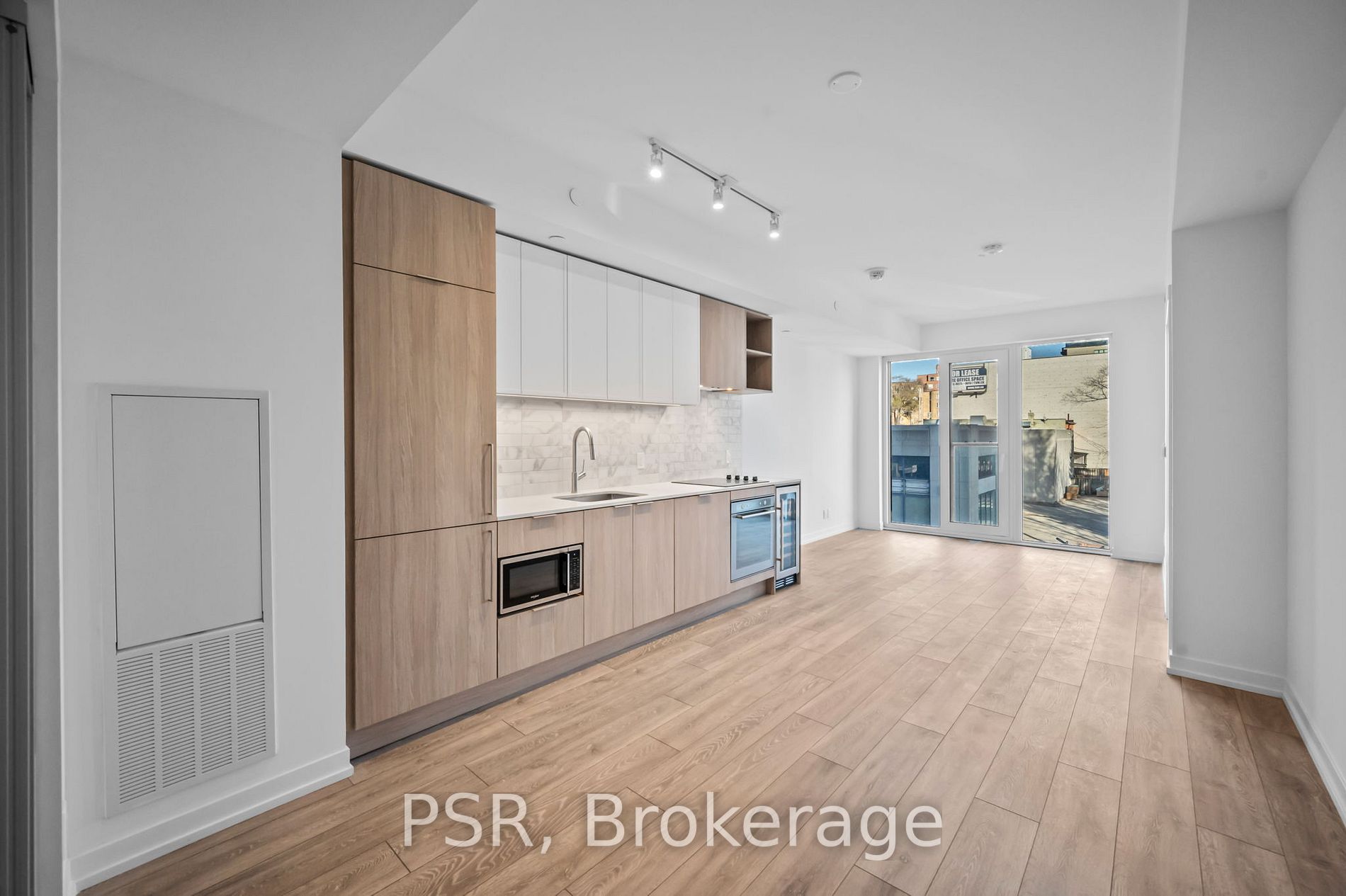 2020 Bathurst St, #336