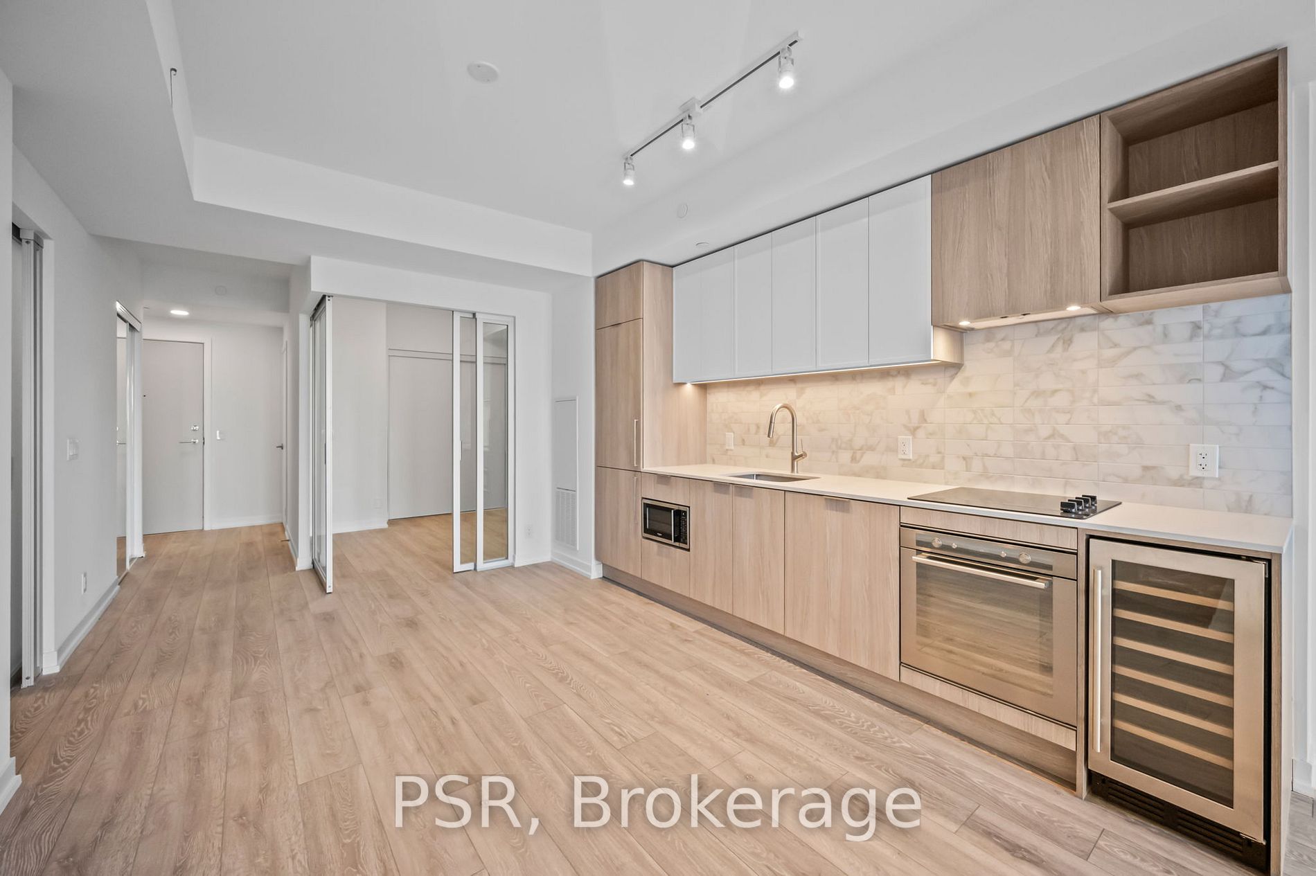 2020 Bathurst St, #336