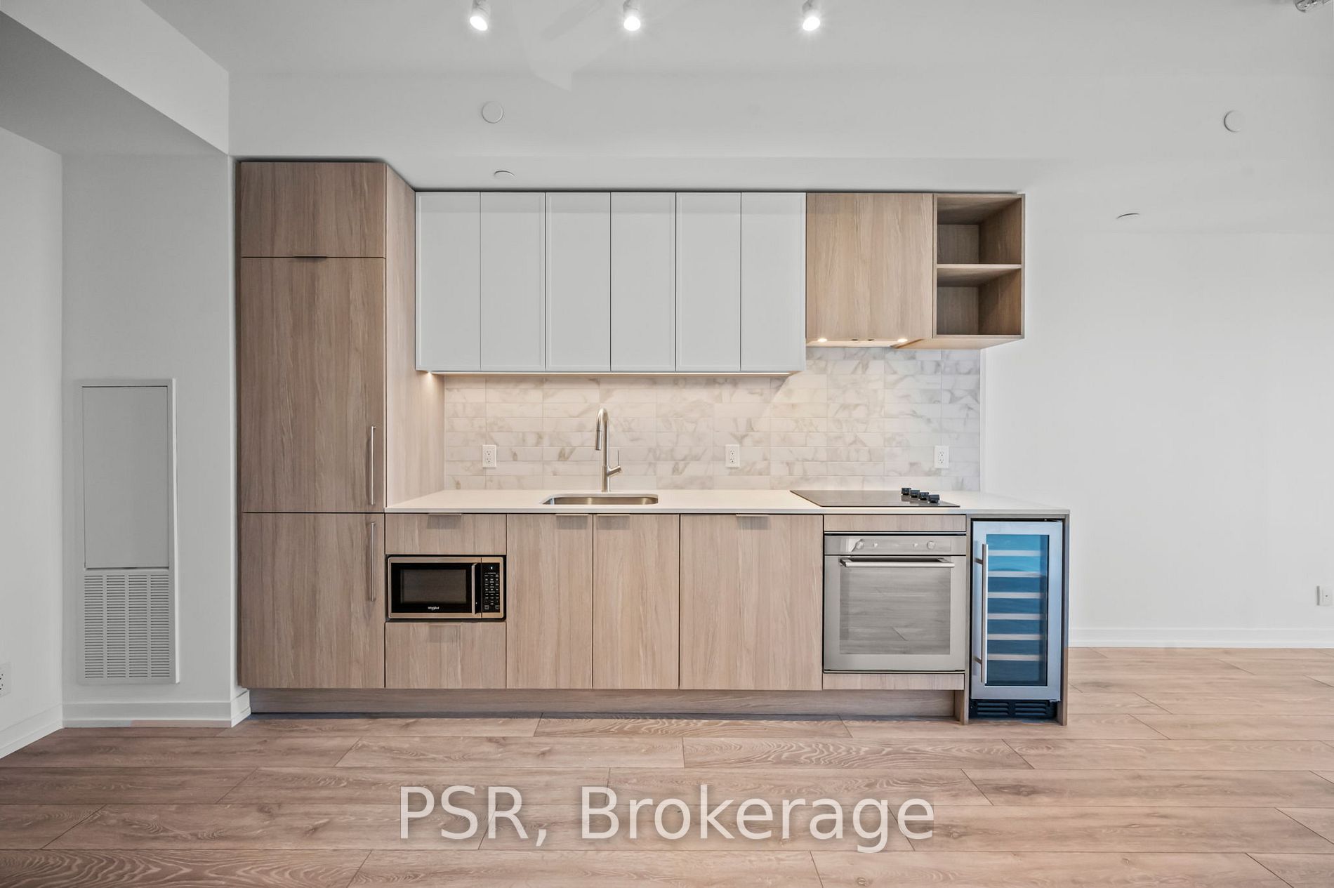 2020 Bathurst St, #336