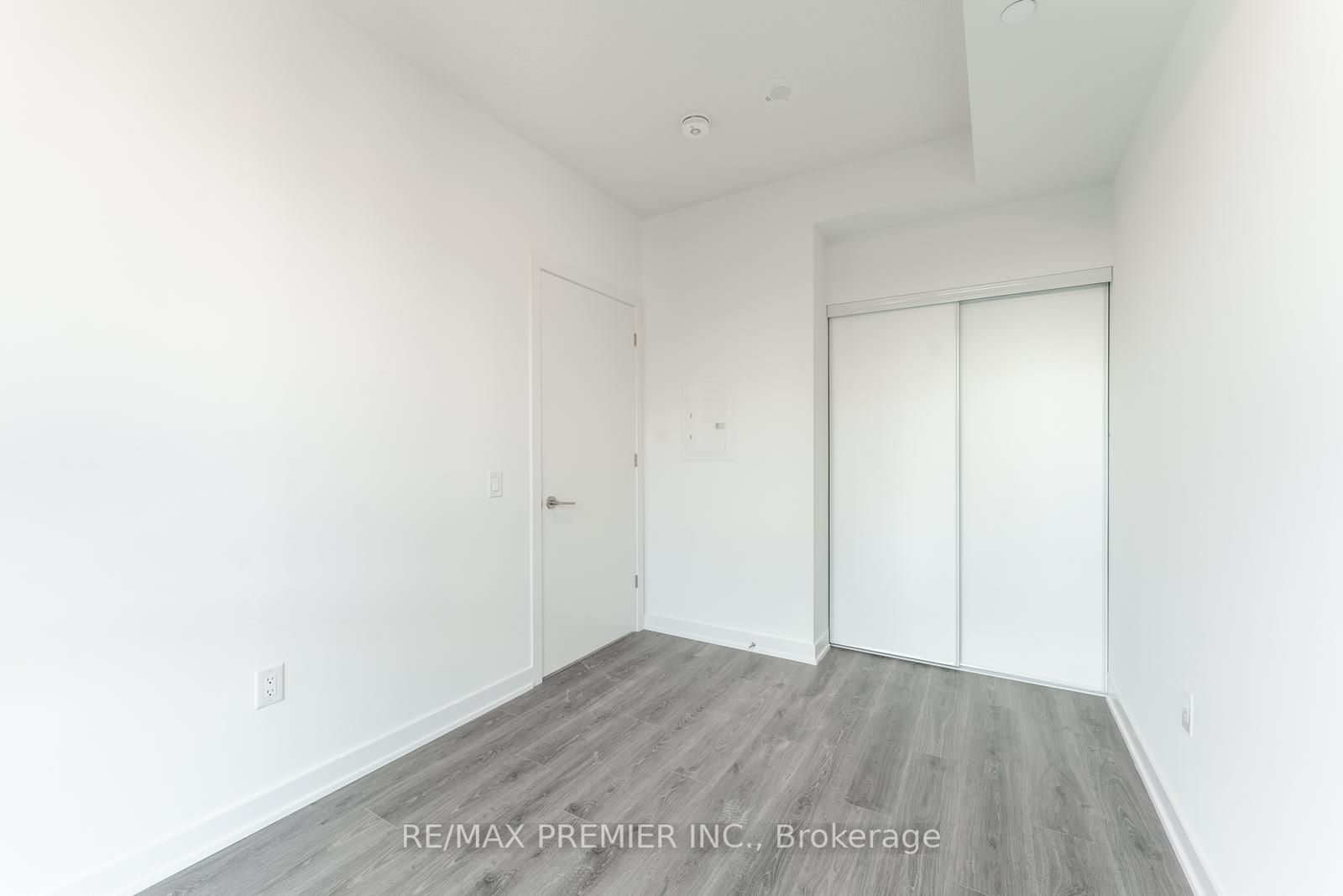 9 Tecumseth St, #408