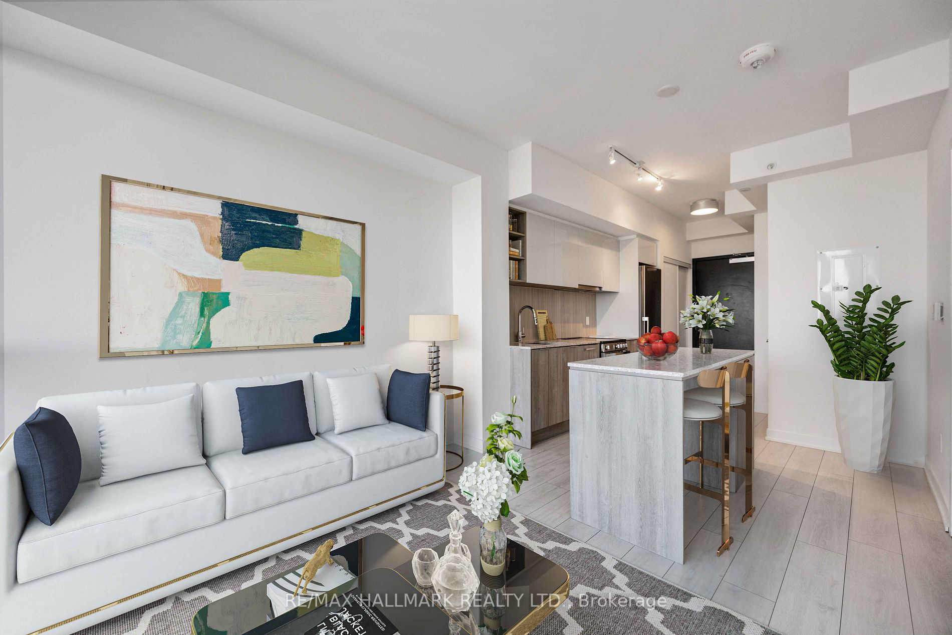 31 Tippett Rd, #1305