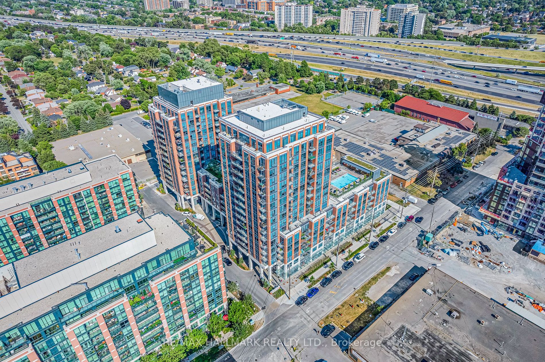31 Tippett Rd, #1305