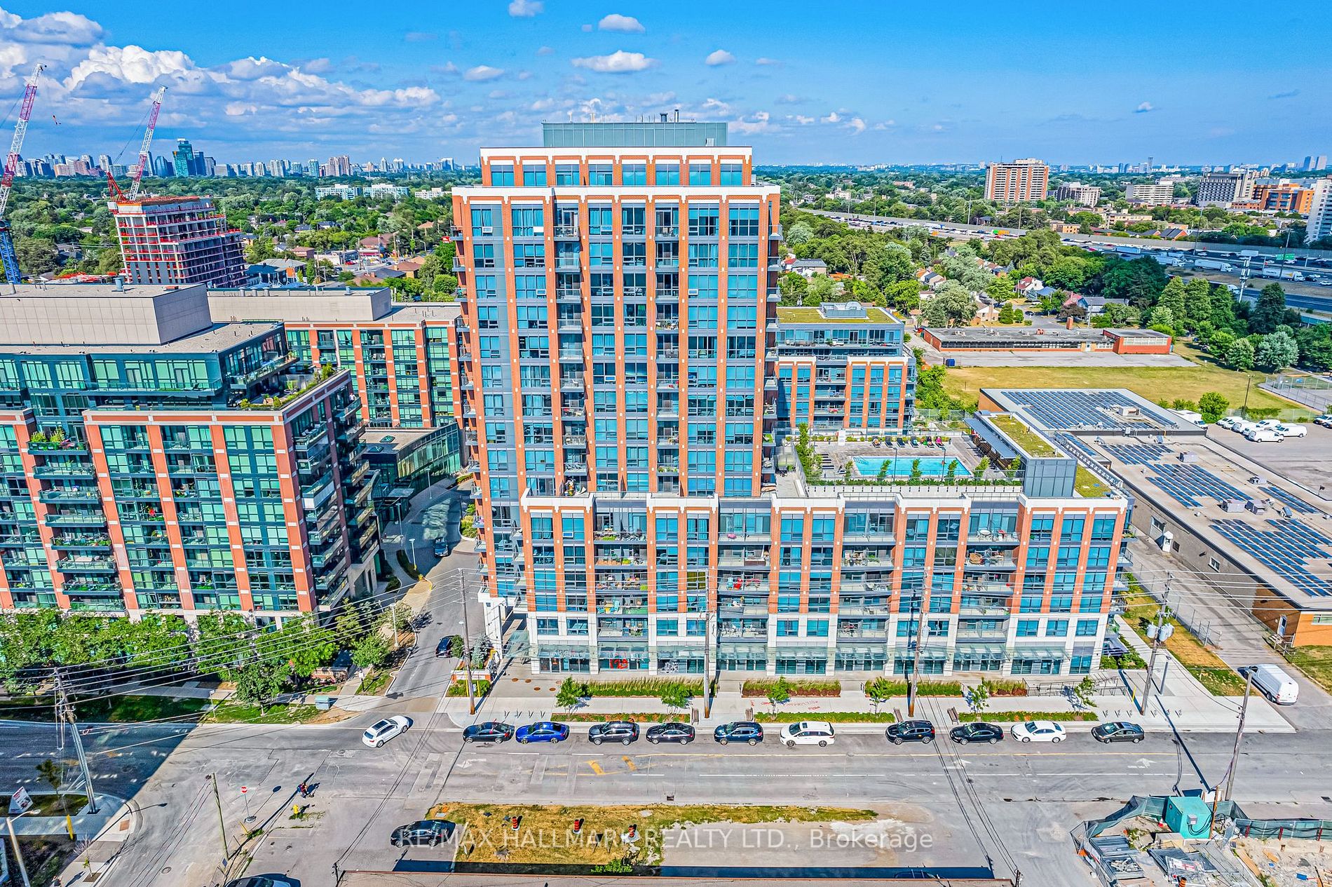 31 Tippett Rd, #1305