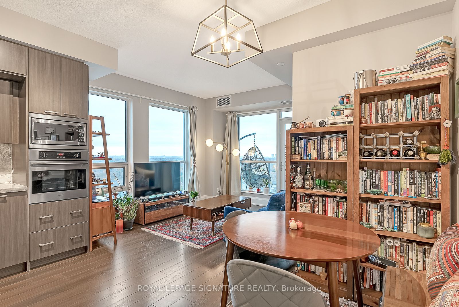 120 Harrison Garden Blvd, #1530