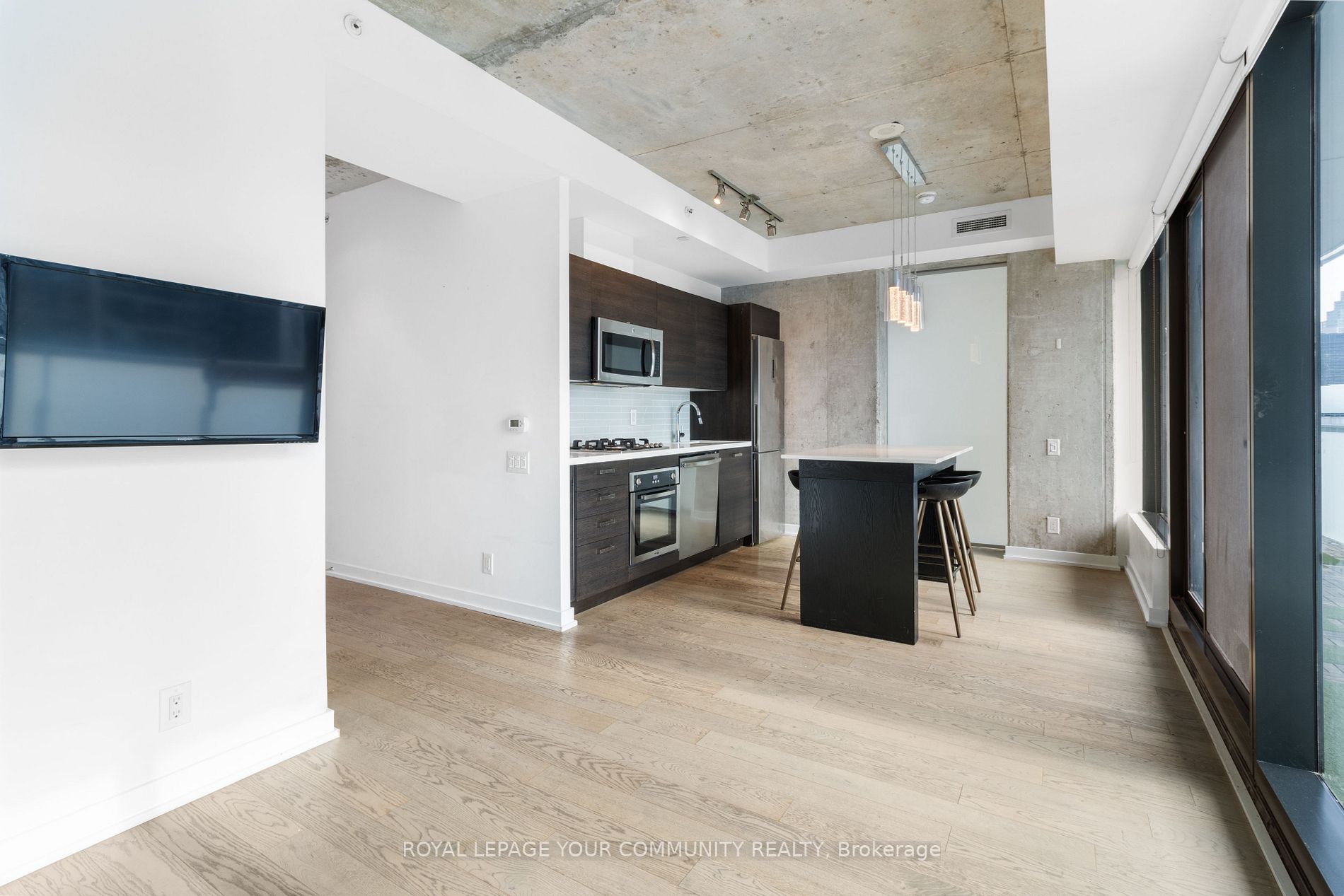 11 Charlotte St, #2101