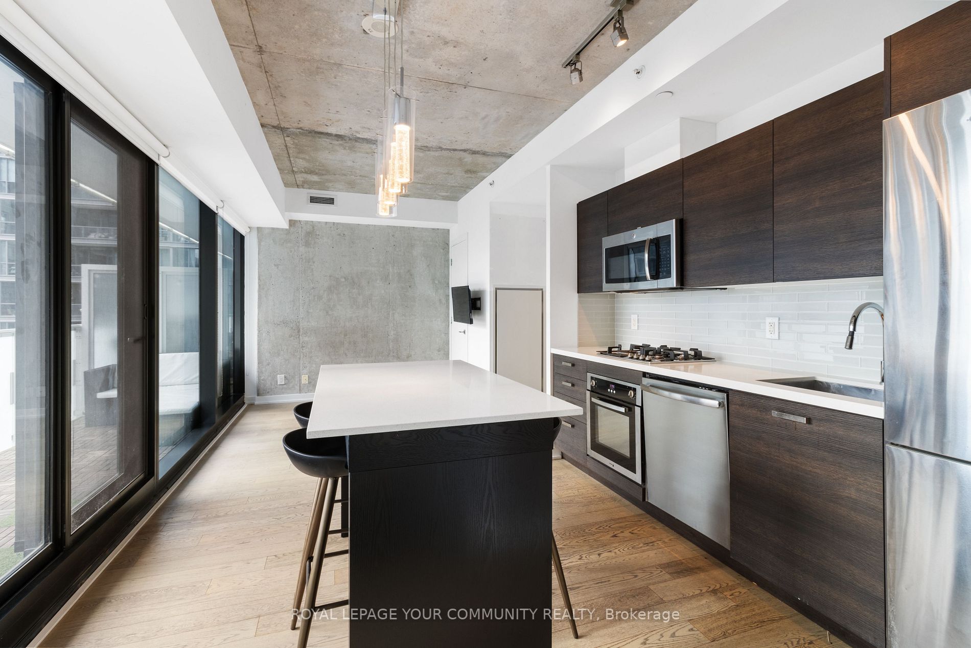 11 Charlotte St, #2101