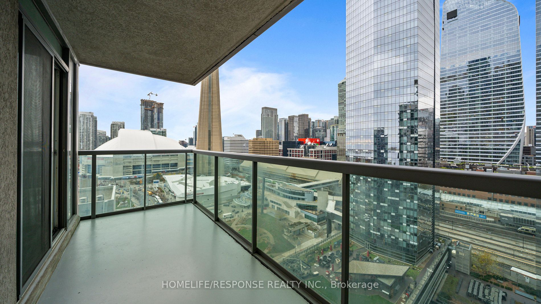 30 Grand Trunk Cres, #2602