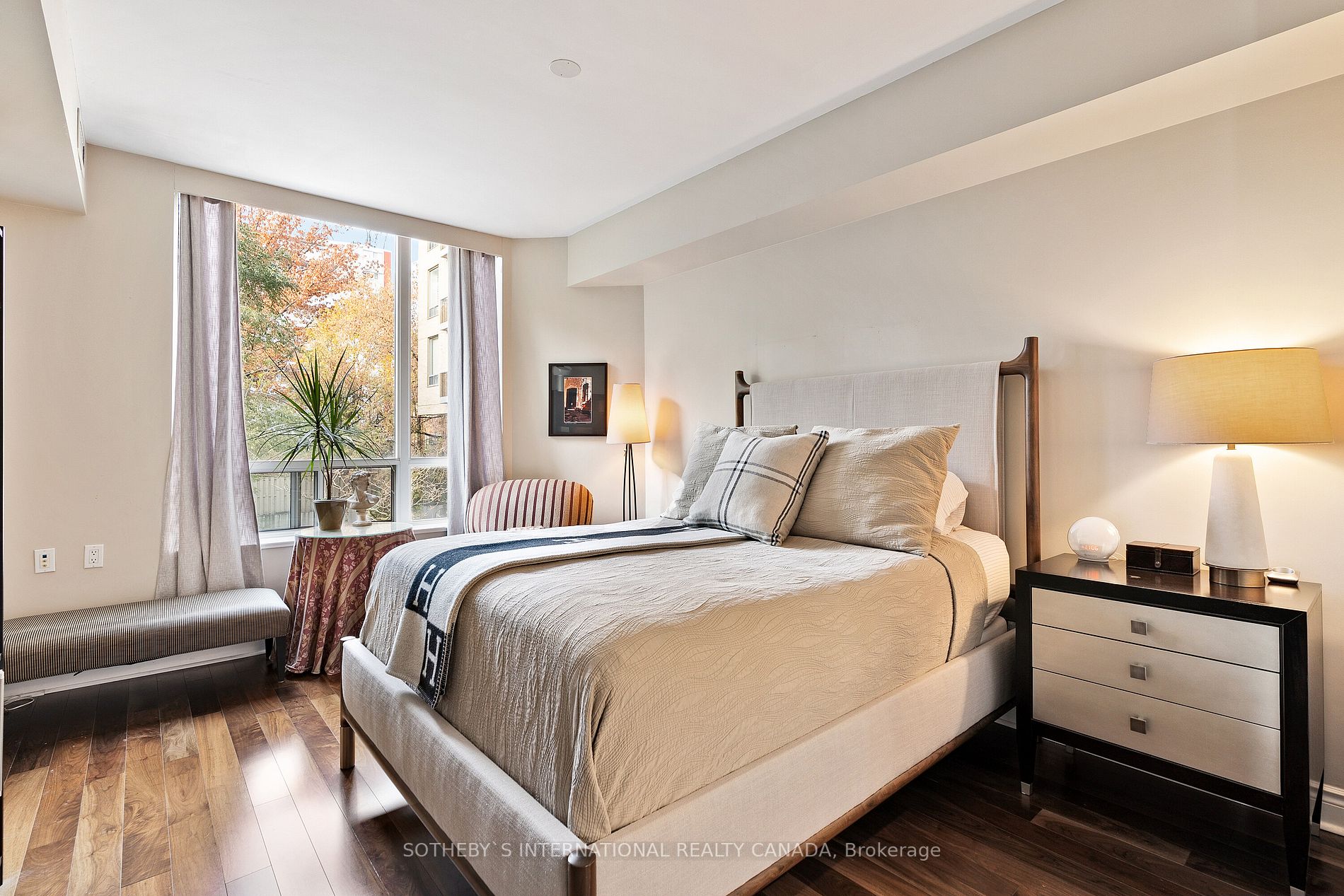 1750 Bayview Ave, #204