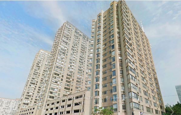 250 Queens Quay W, #1807