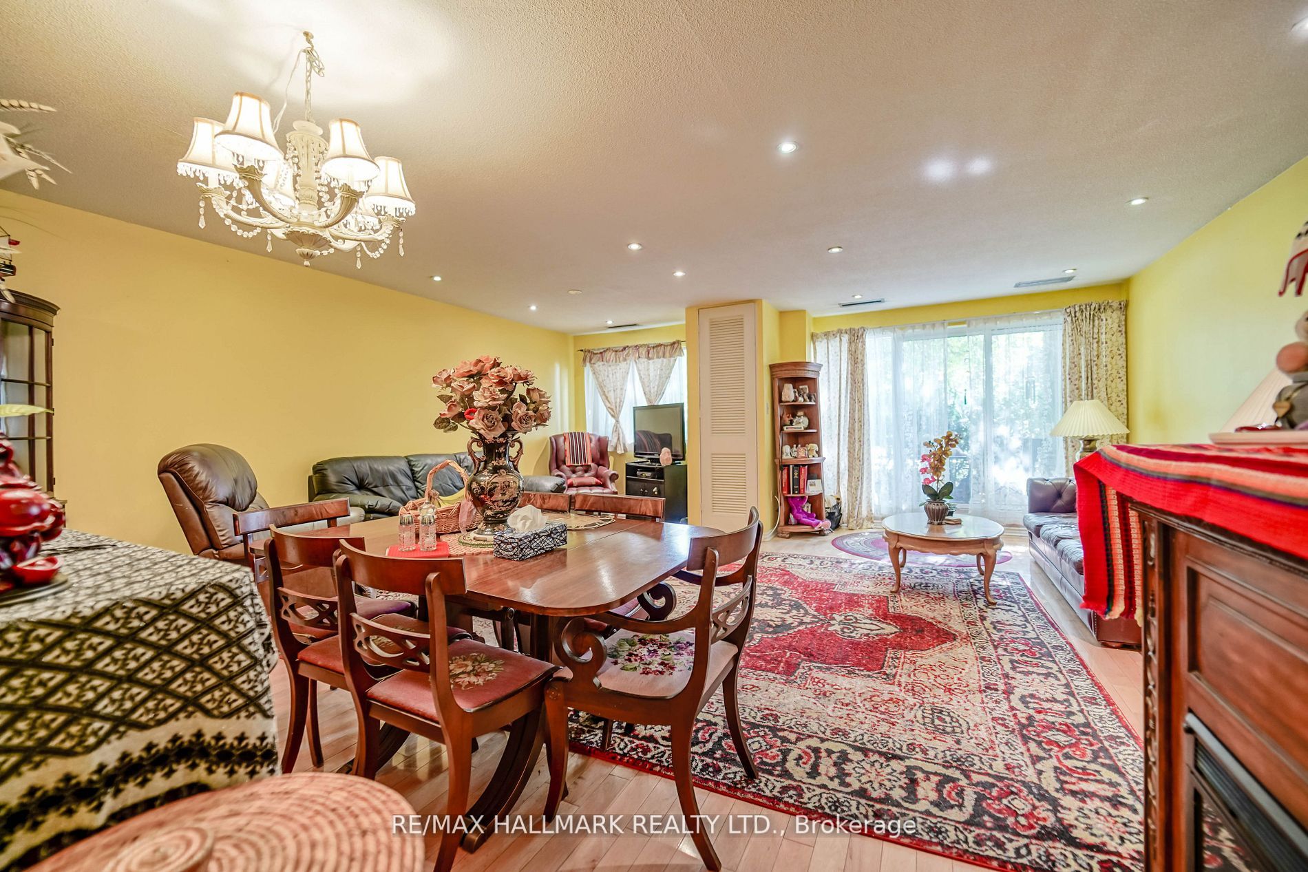 4005 Don Mills Rd, #104