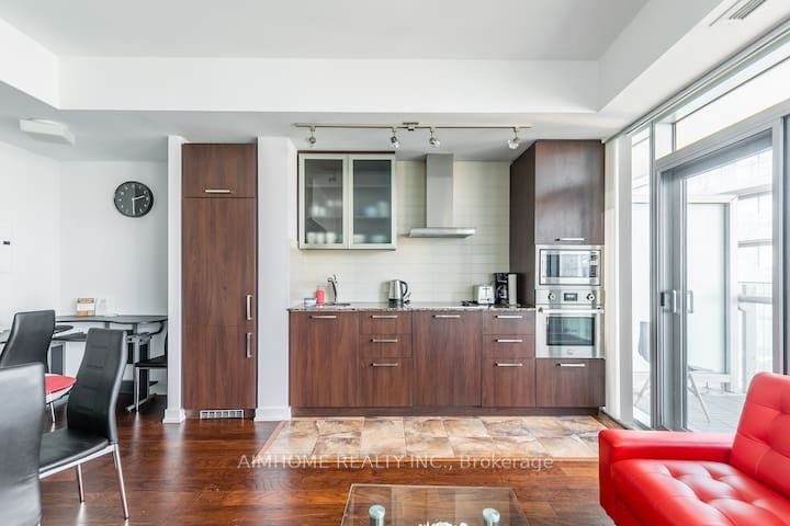 12 York St, #2611