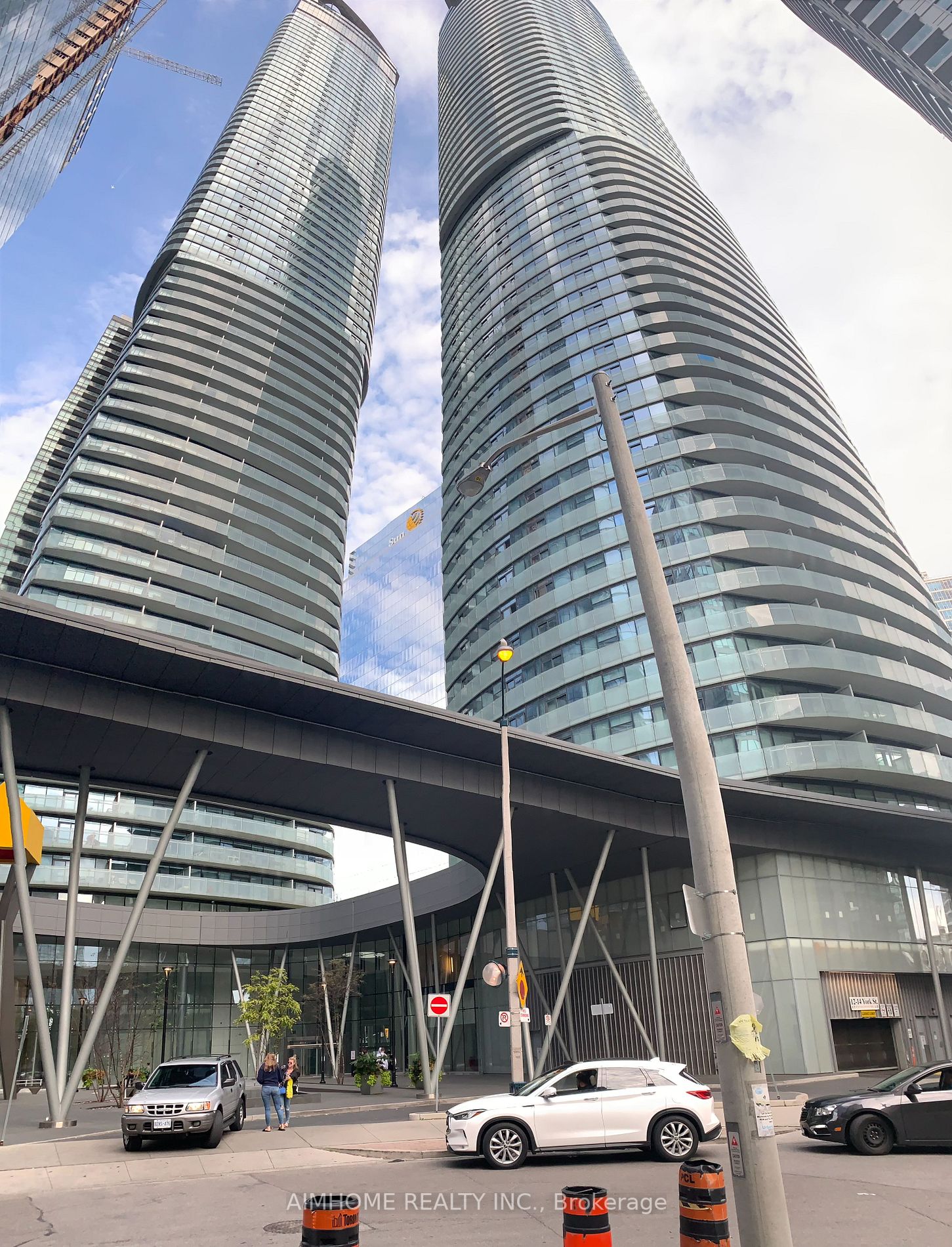 12 York St, #2611