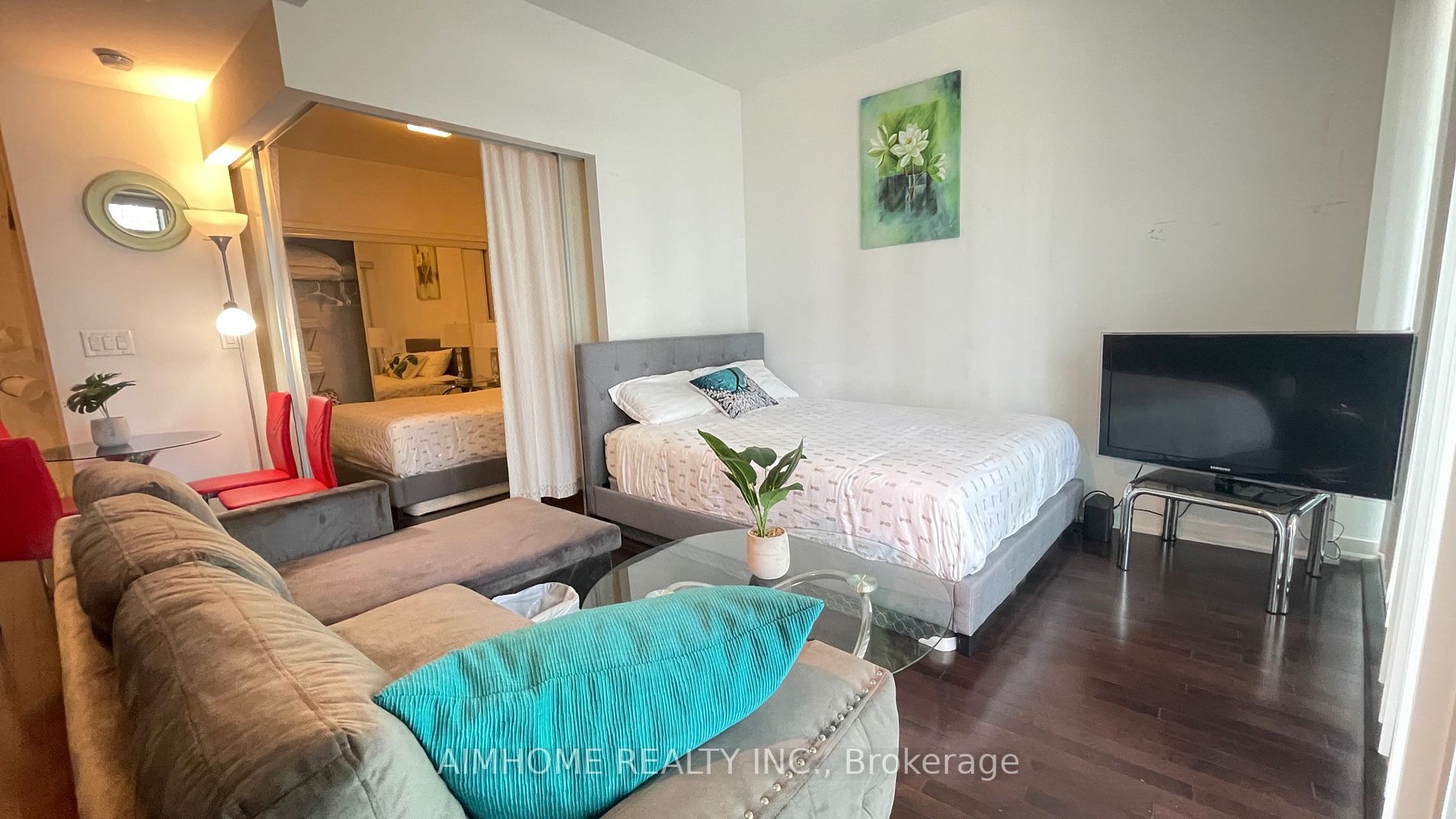 12 York St, #1601