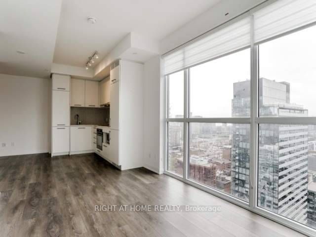 87 Peter St, #3106