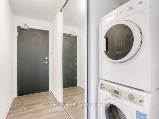 87 Peter St, #3106